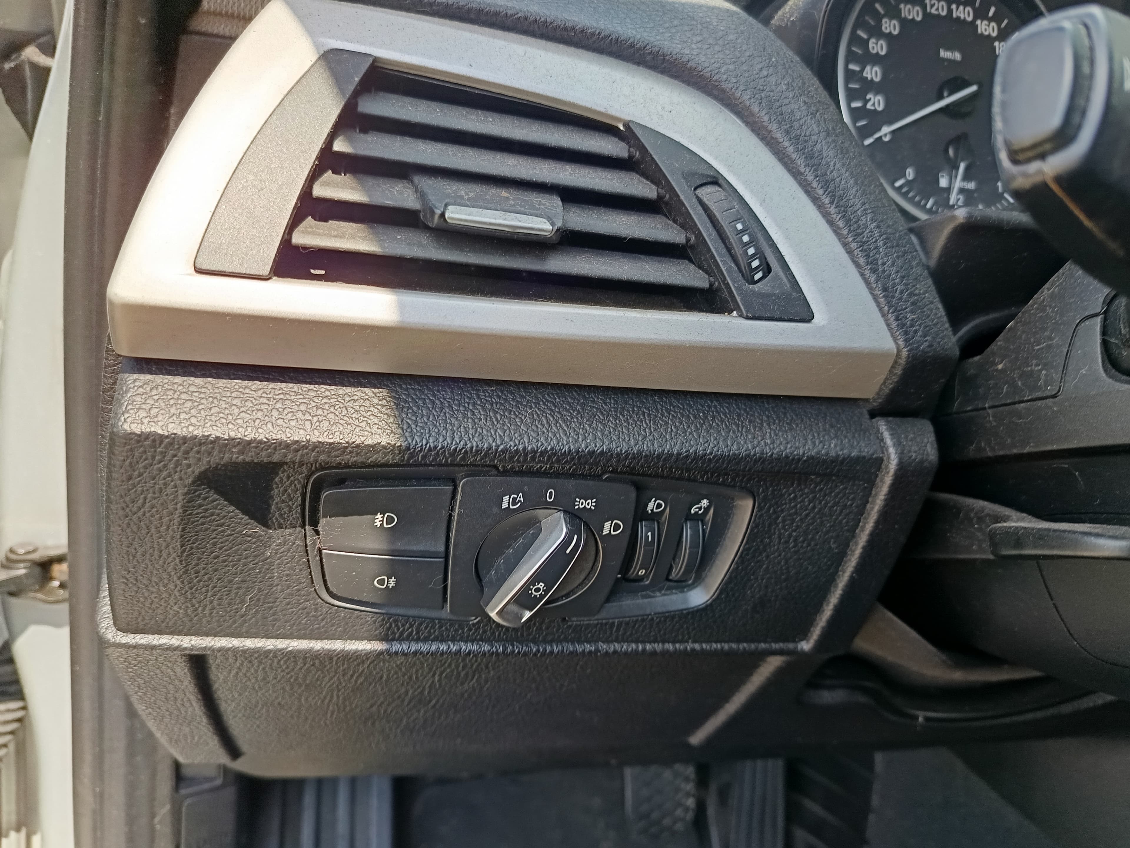 BMW 118d · Ano 2012 — imagen 41