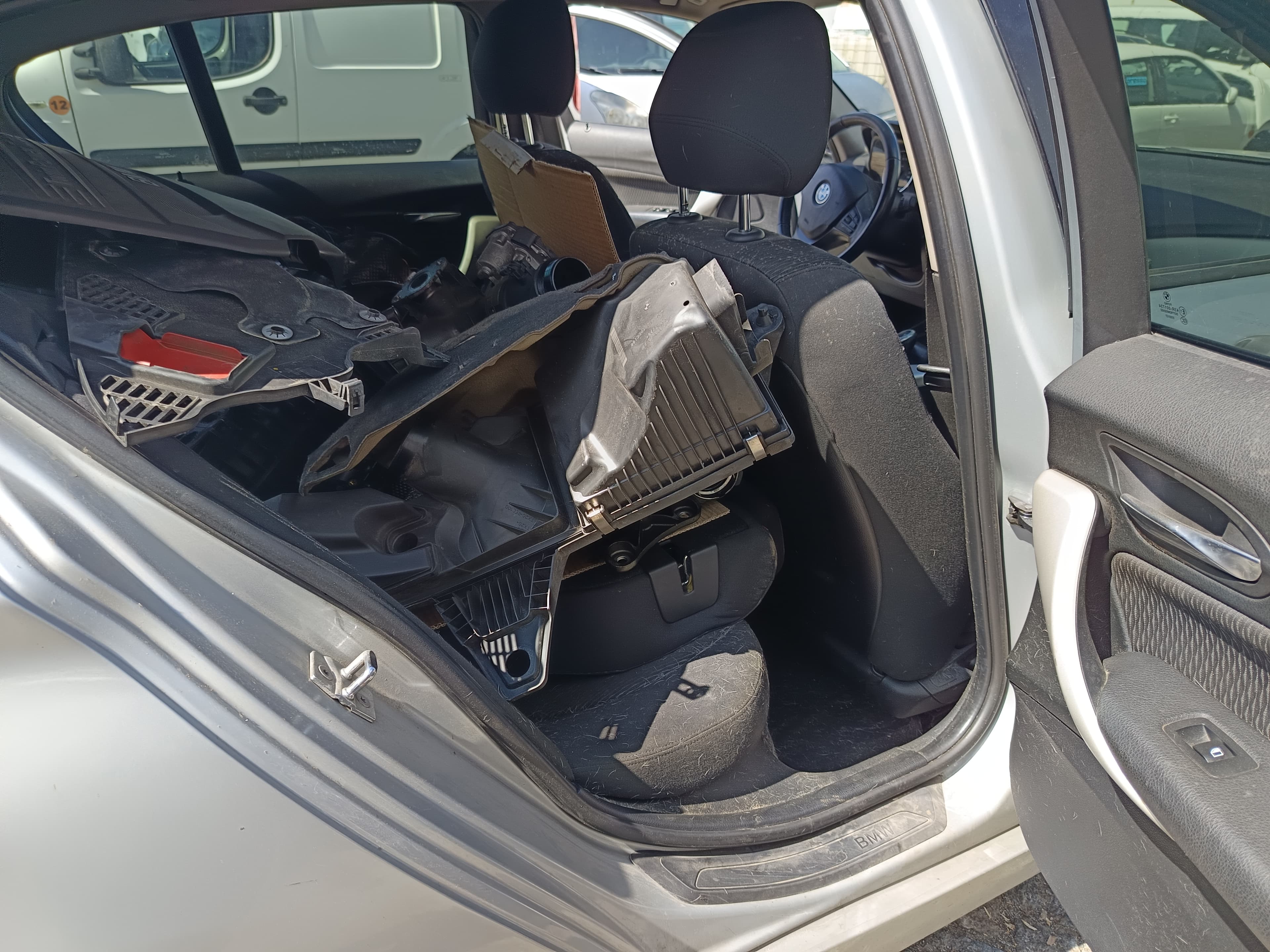 BMW 118d · Ano 2012 — imagen 26