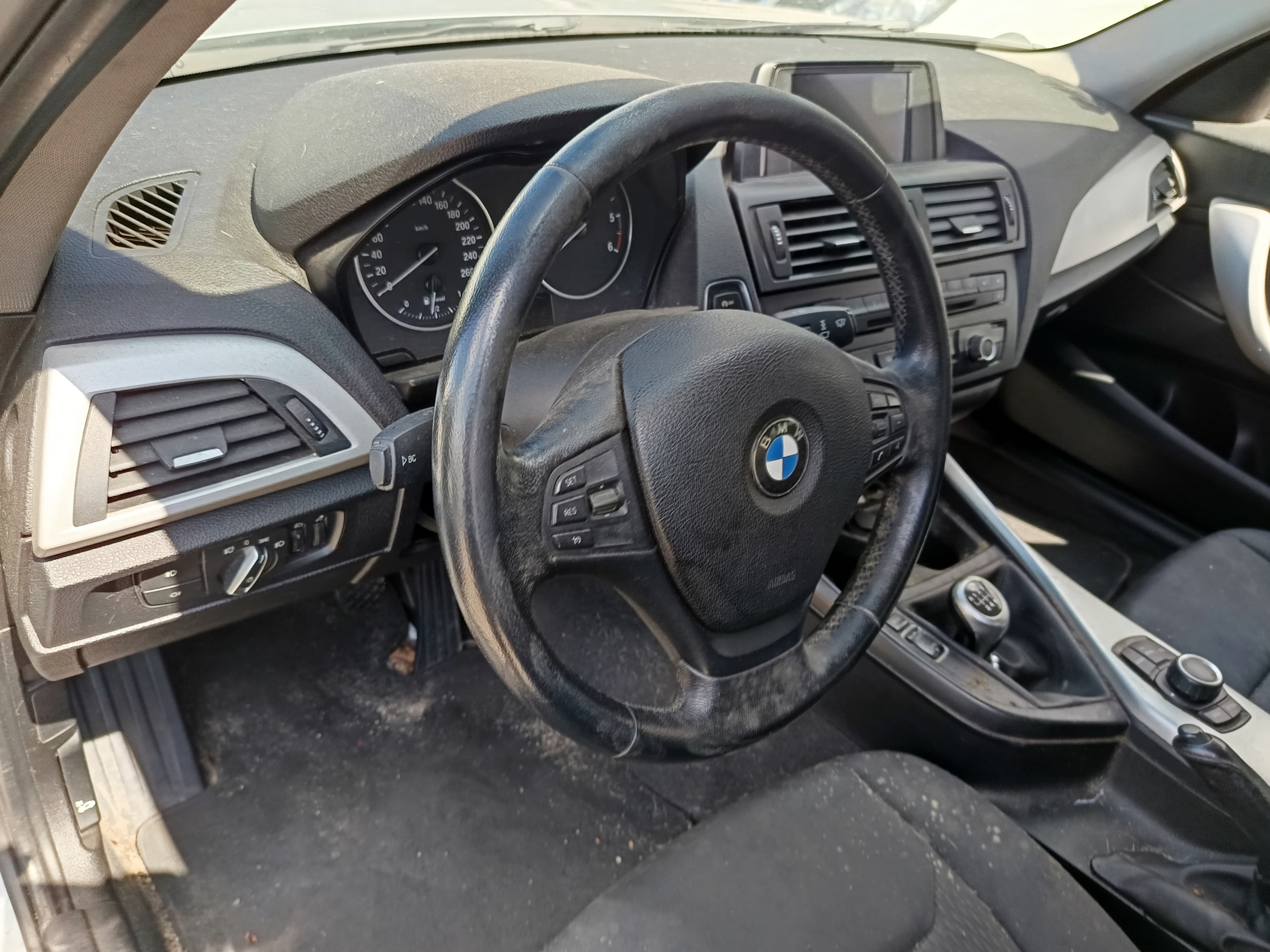 BMW 118d · Ano 2012 — imagen 36