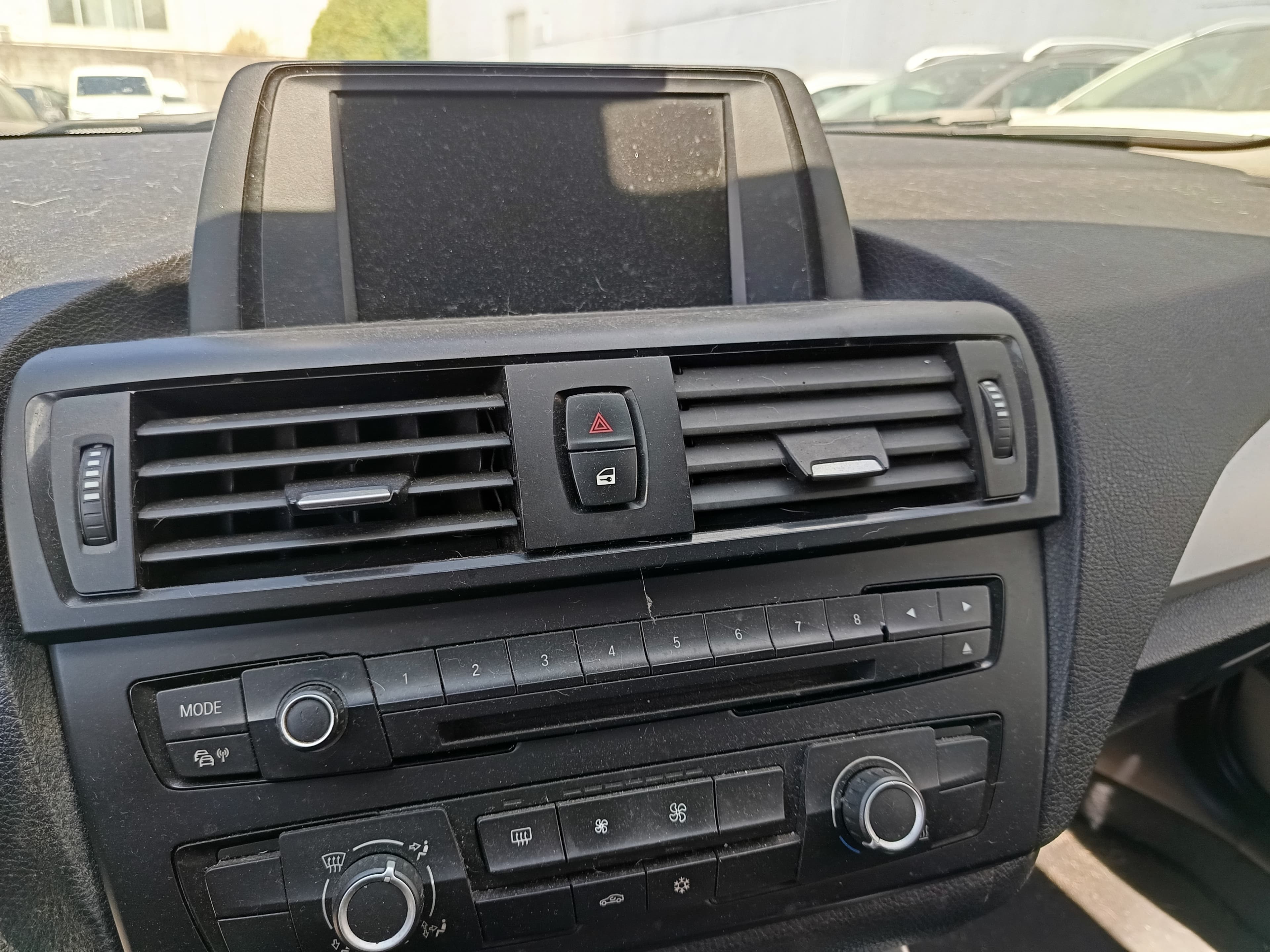 BMW 118d · Ano 2012 — imagen 38
