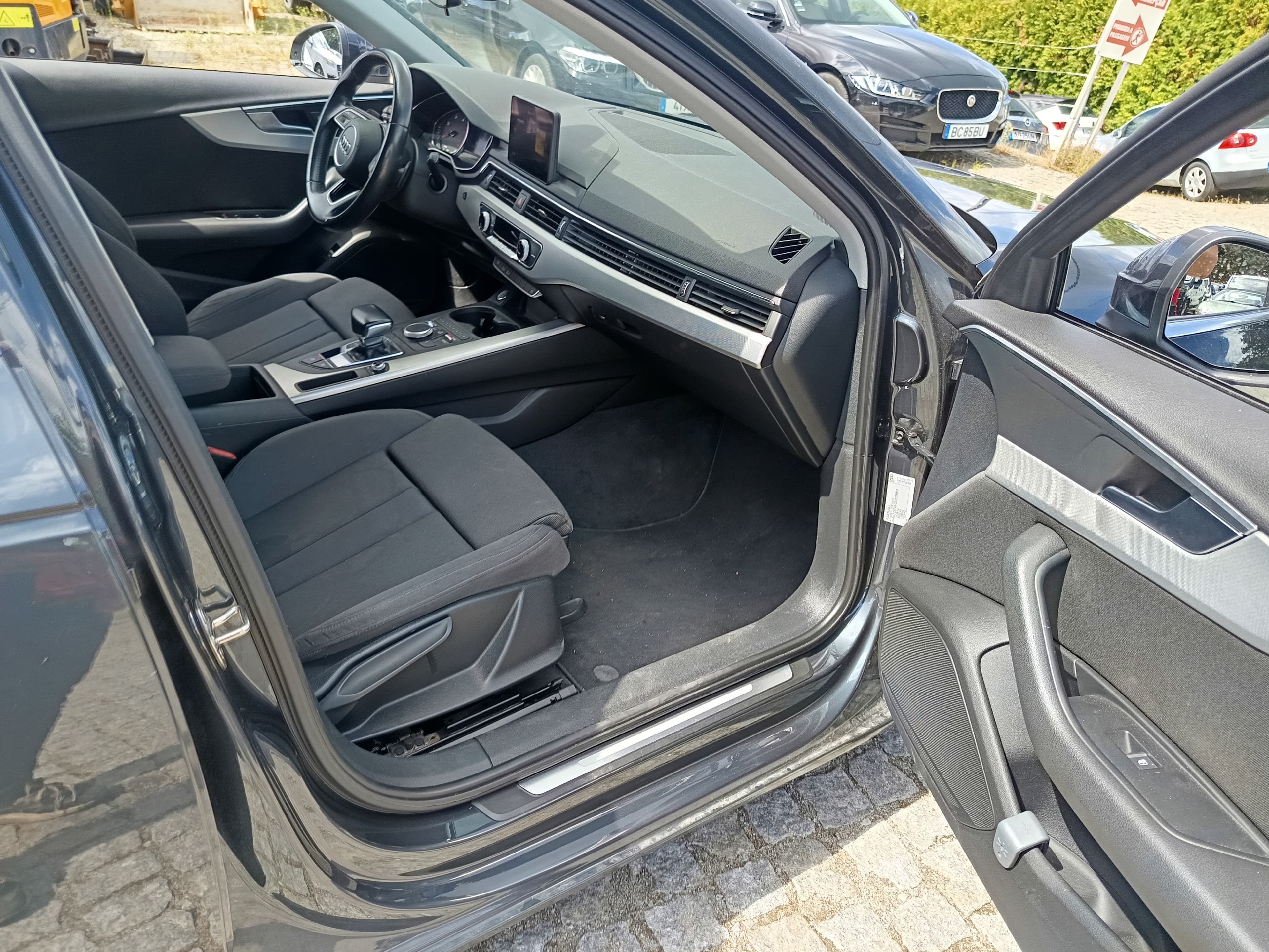 Audi A4 · Ano 2017 — imagem 27