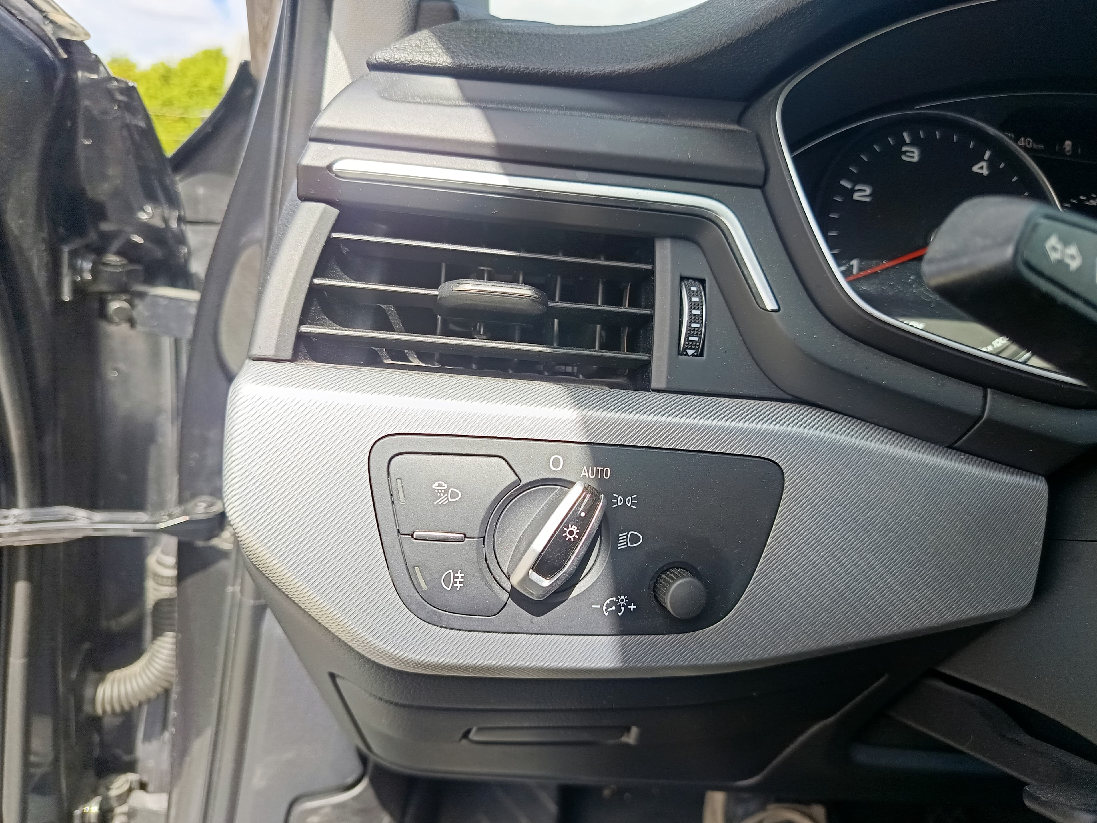 Audi A4 · Ano 2017 — imagem 48