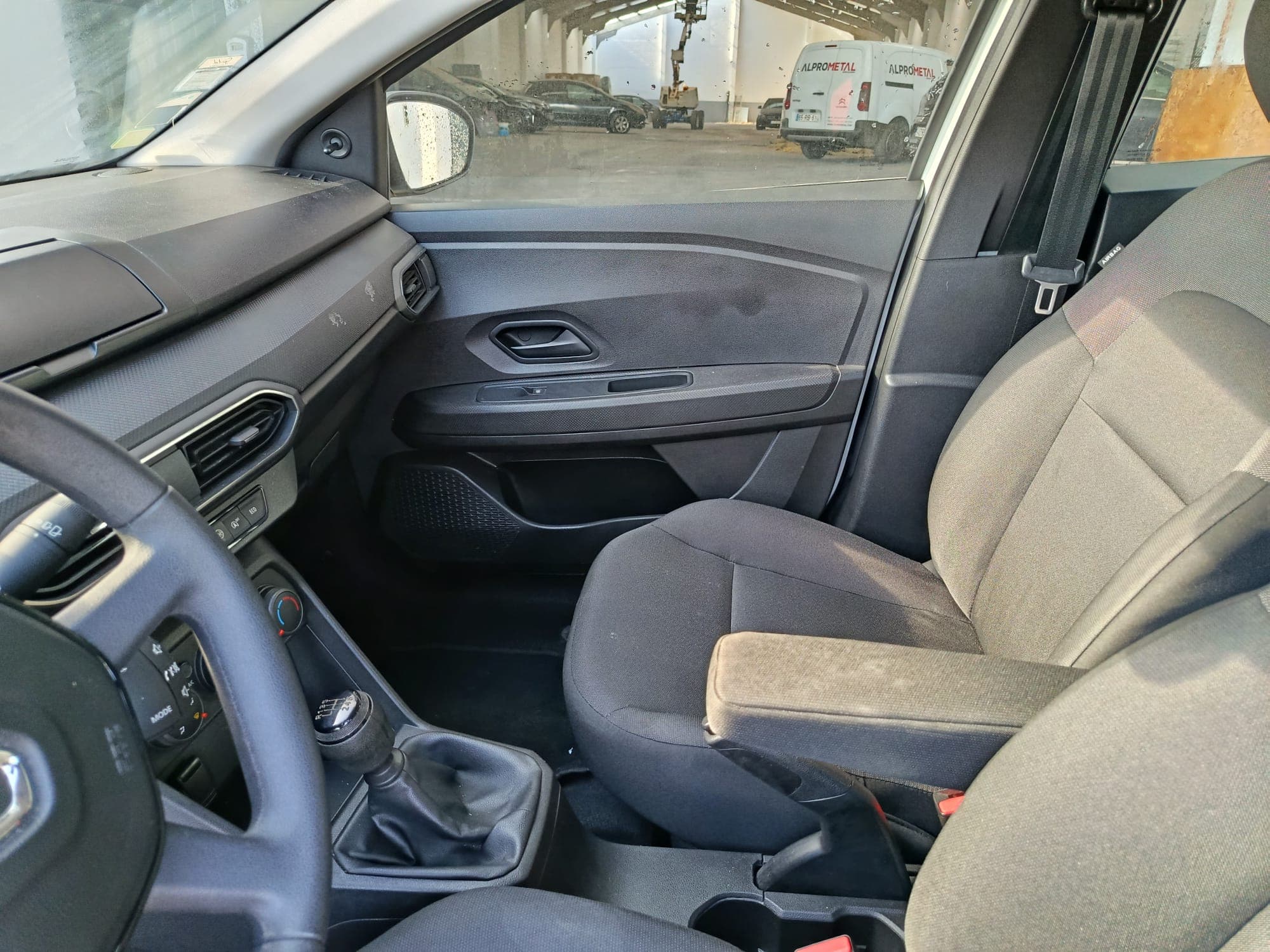Dacia Sandero · Ano 2022 — image 15