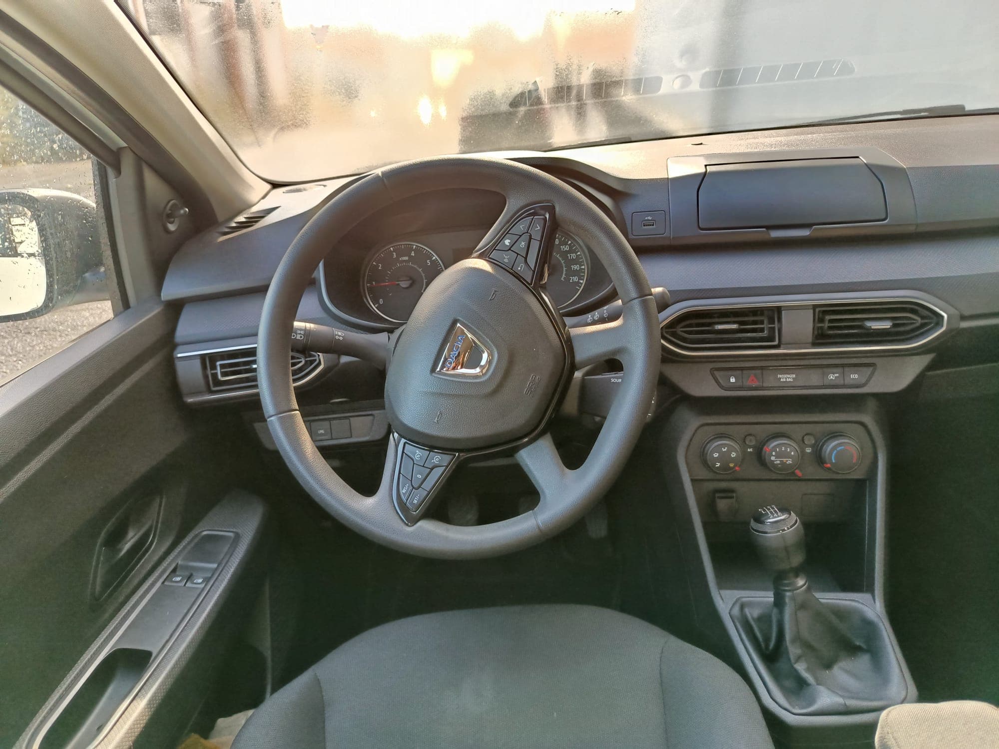 Dacia Sandero · Ano 2022 — image 12