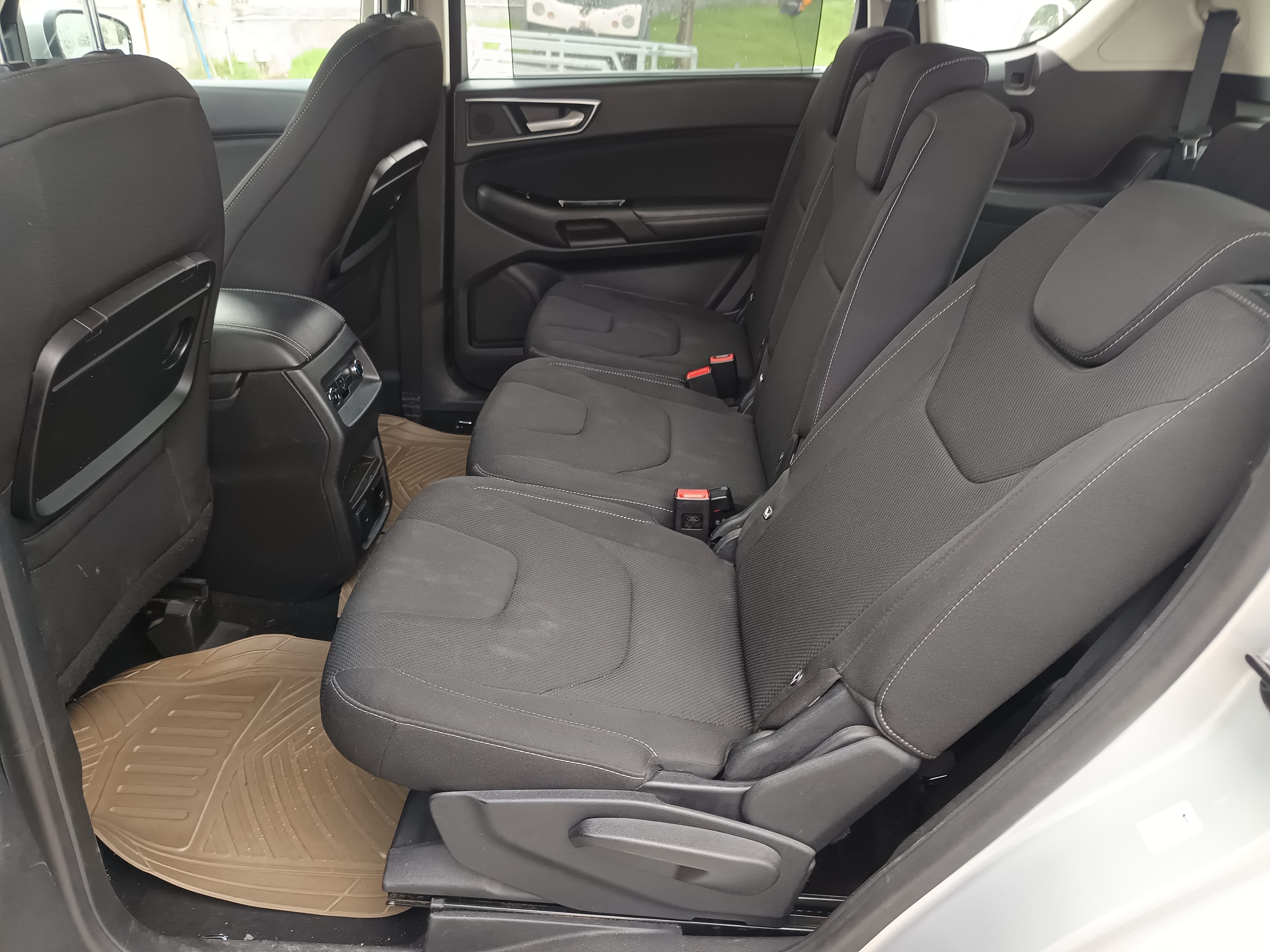 Ford S-Max · Ano 2016 — imagem 34