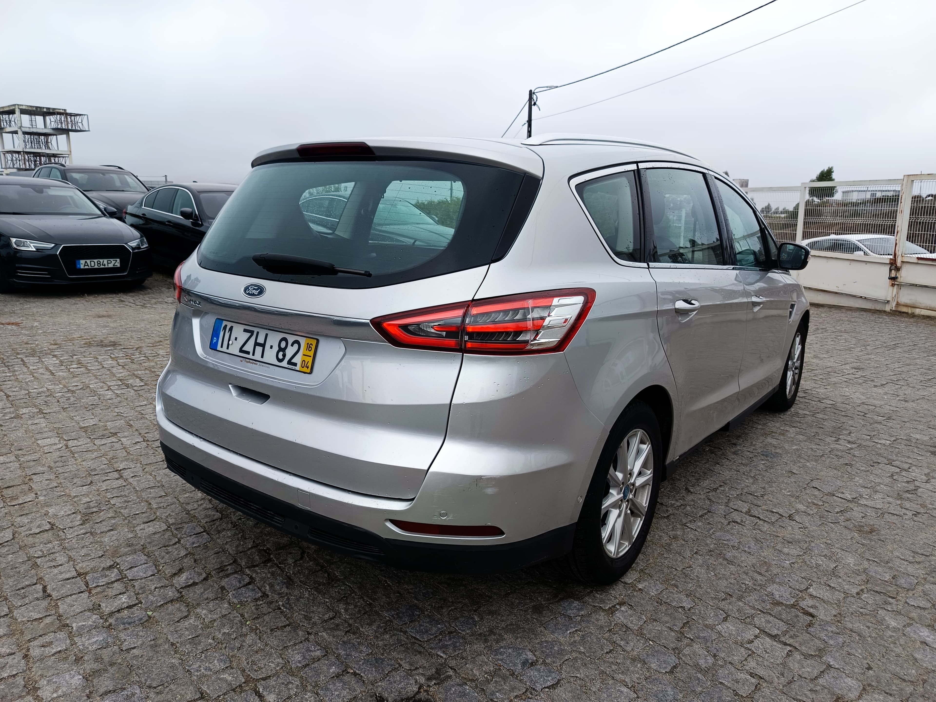 Ford S-Max · Ano 2016 — imagem 5