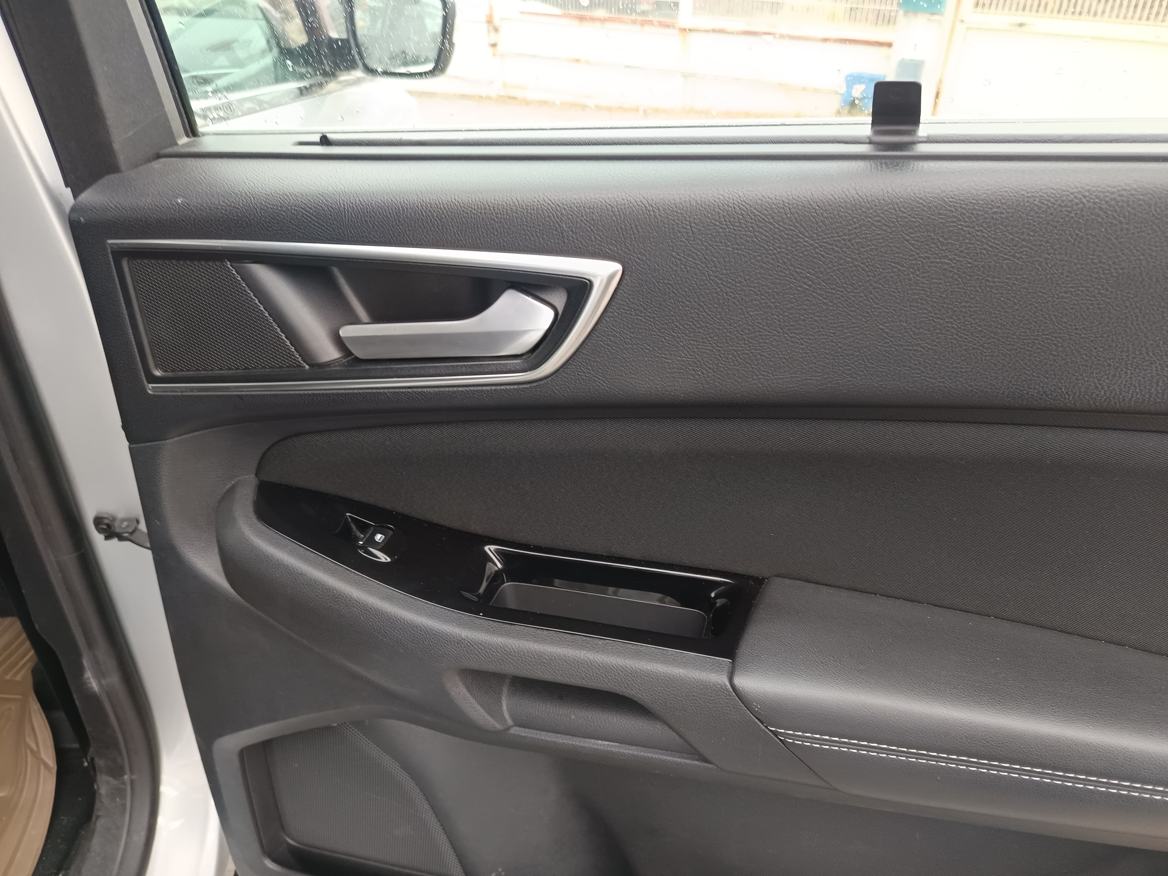Ford S-Max · Ano 2016 — imagem 24
