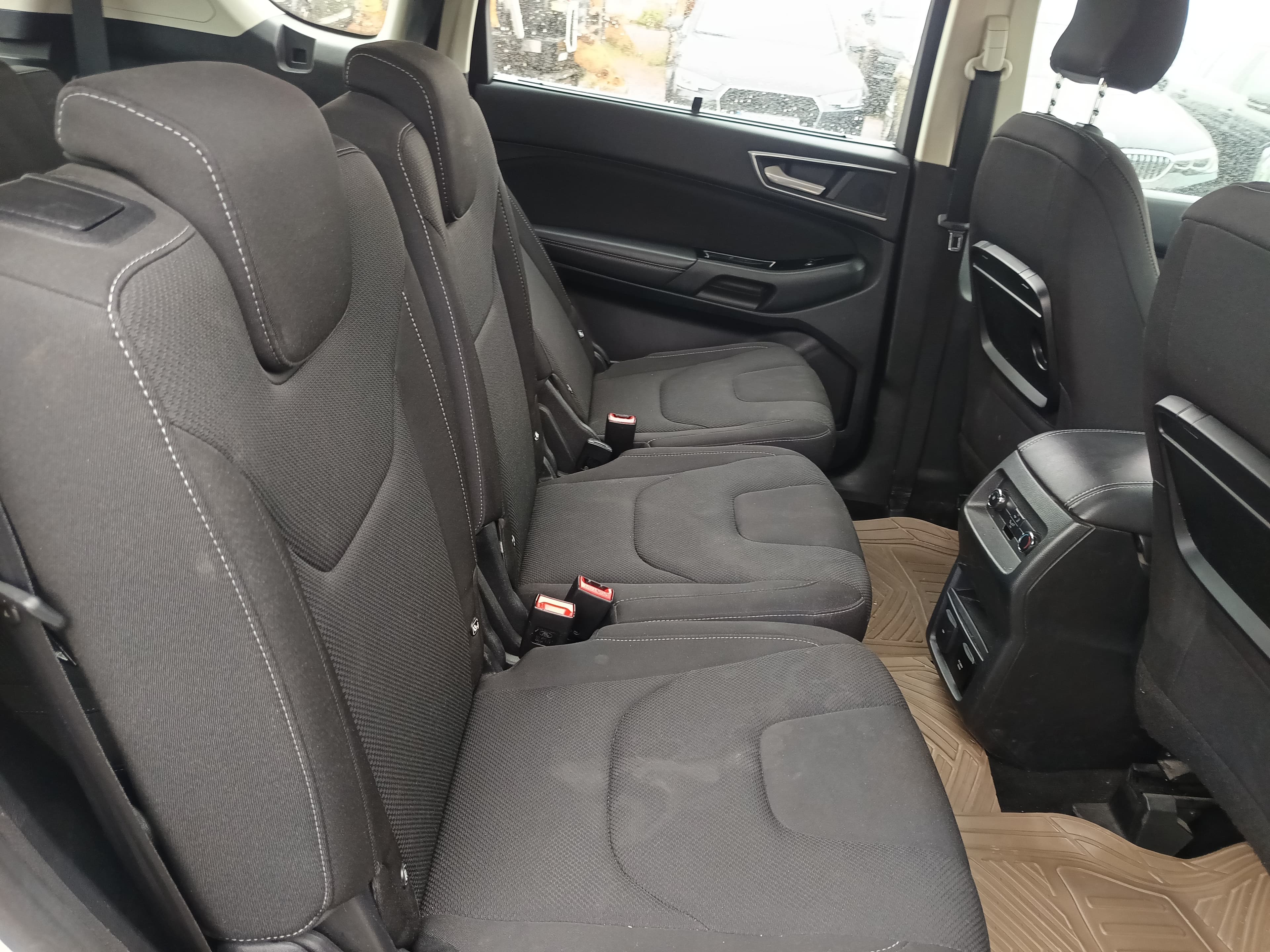 Ford S-Max · Ano 2016 — imagem 26