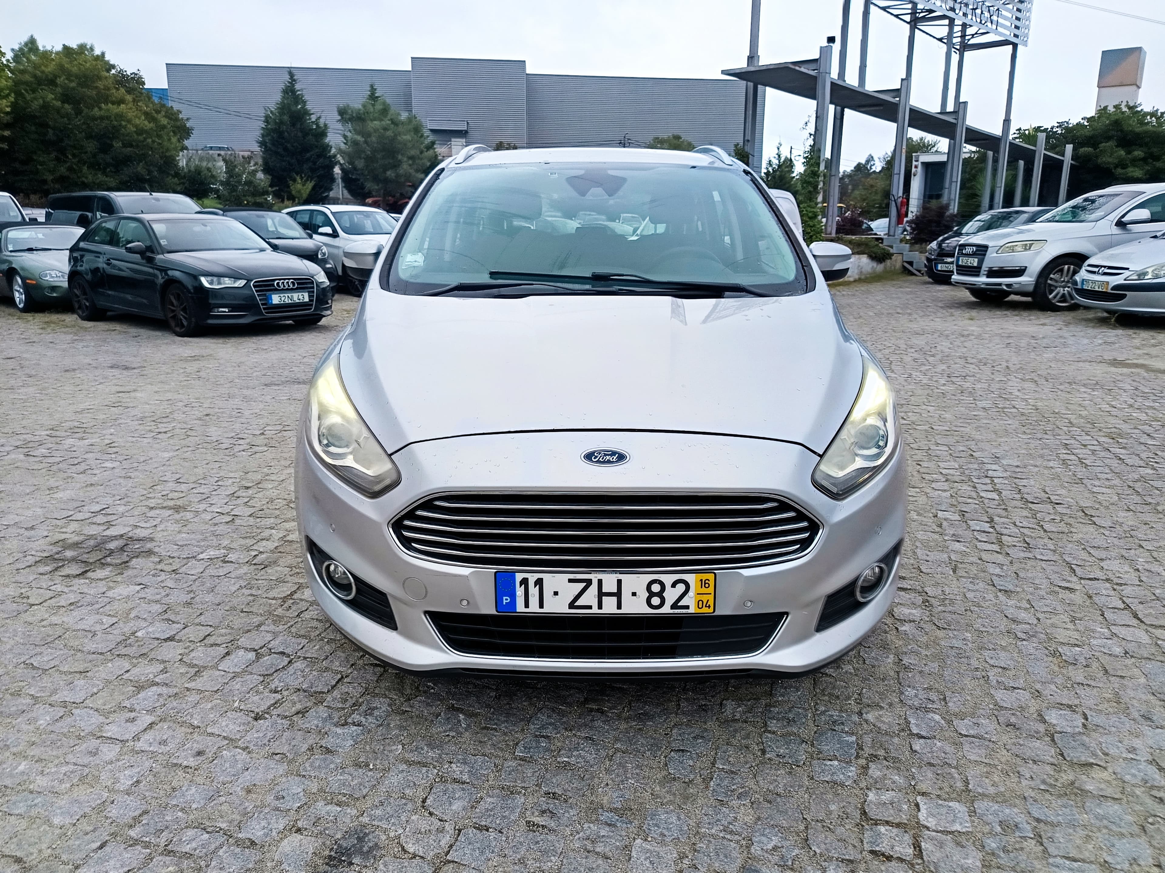 Ford S-Max · Ano 2016 — imagem 2