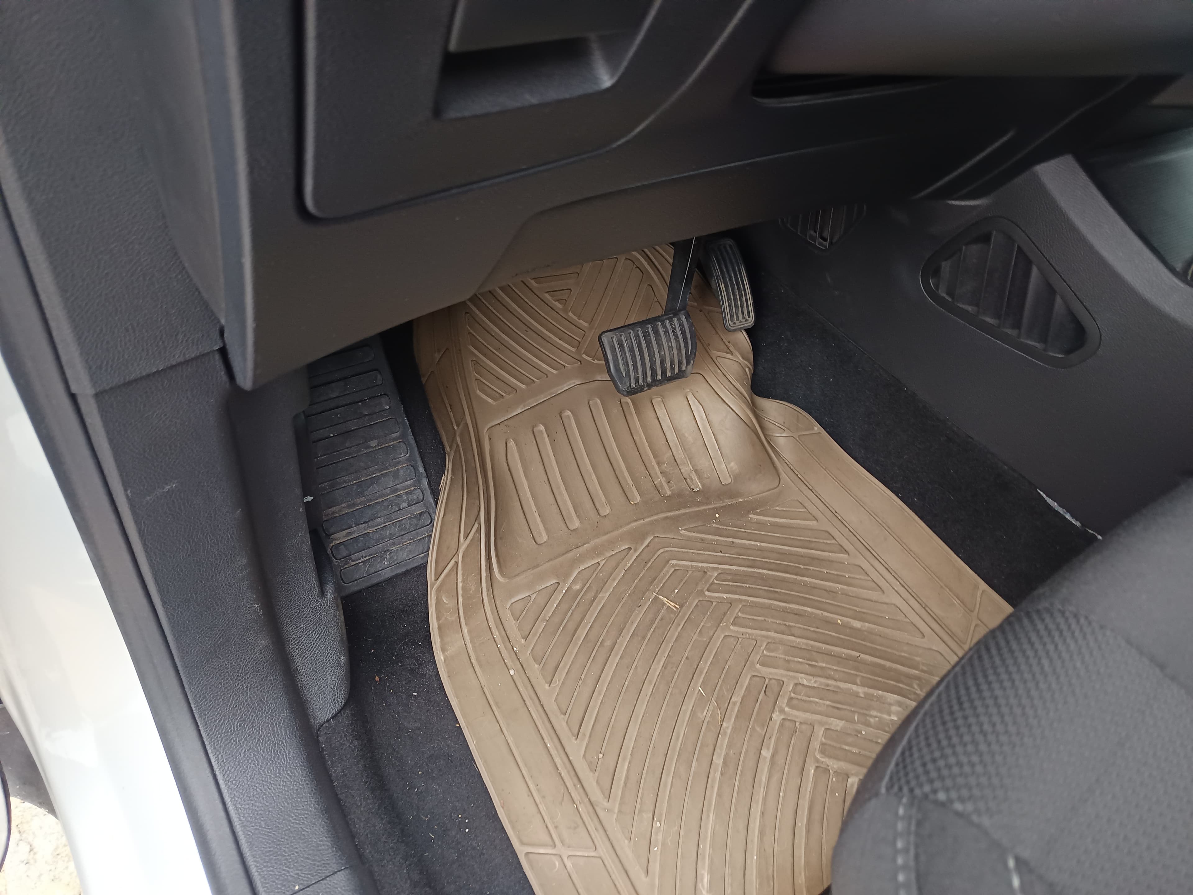 Ford S-Max · Ano 2016 — imagem 38