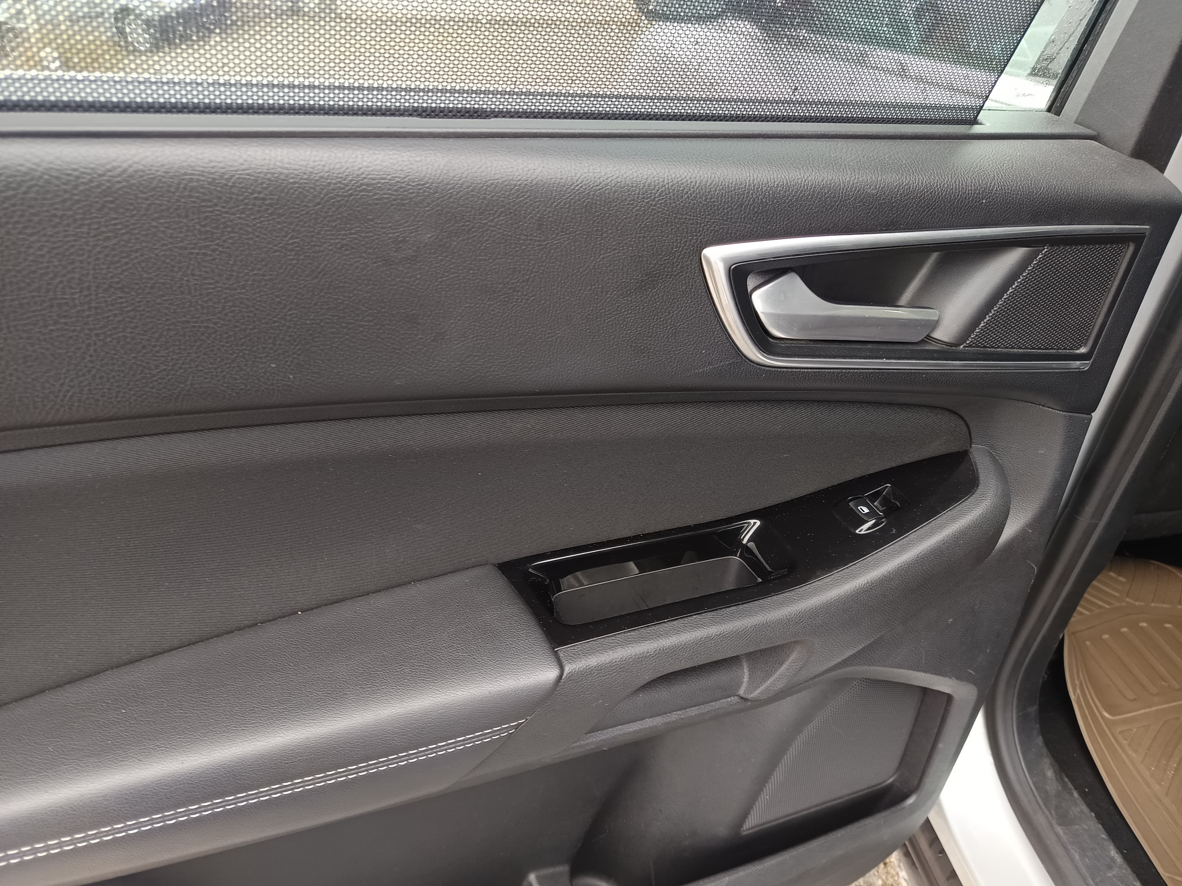 Ford S-Max · Ano 2016 — imagem 33