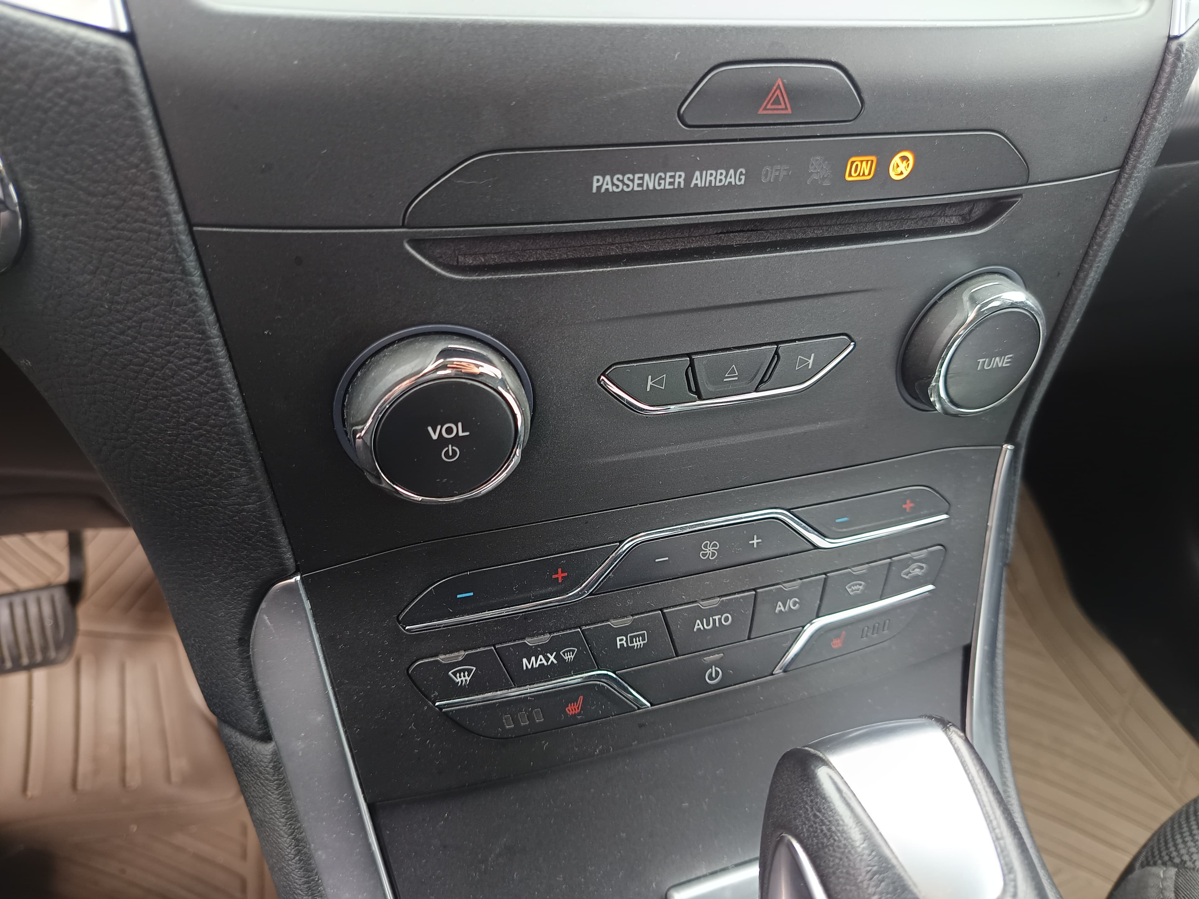 Ford S-Max · Ano 2016 — imagem 41