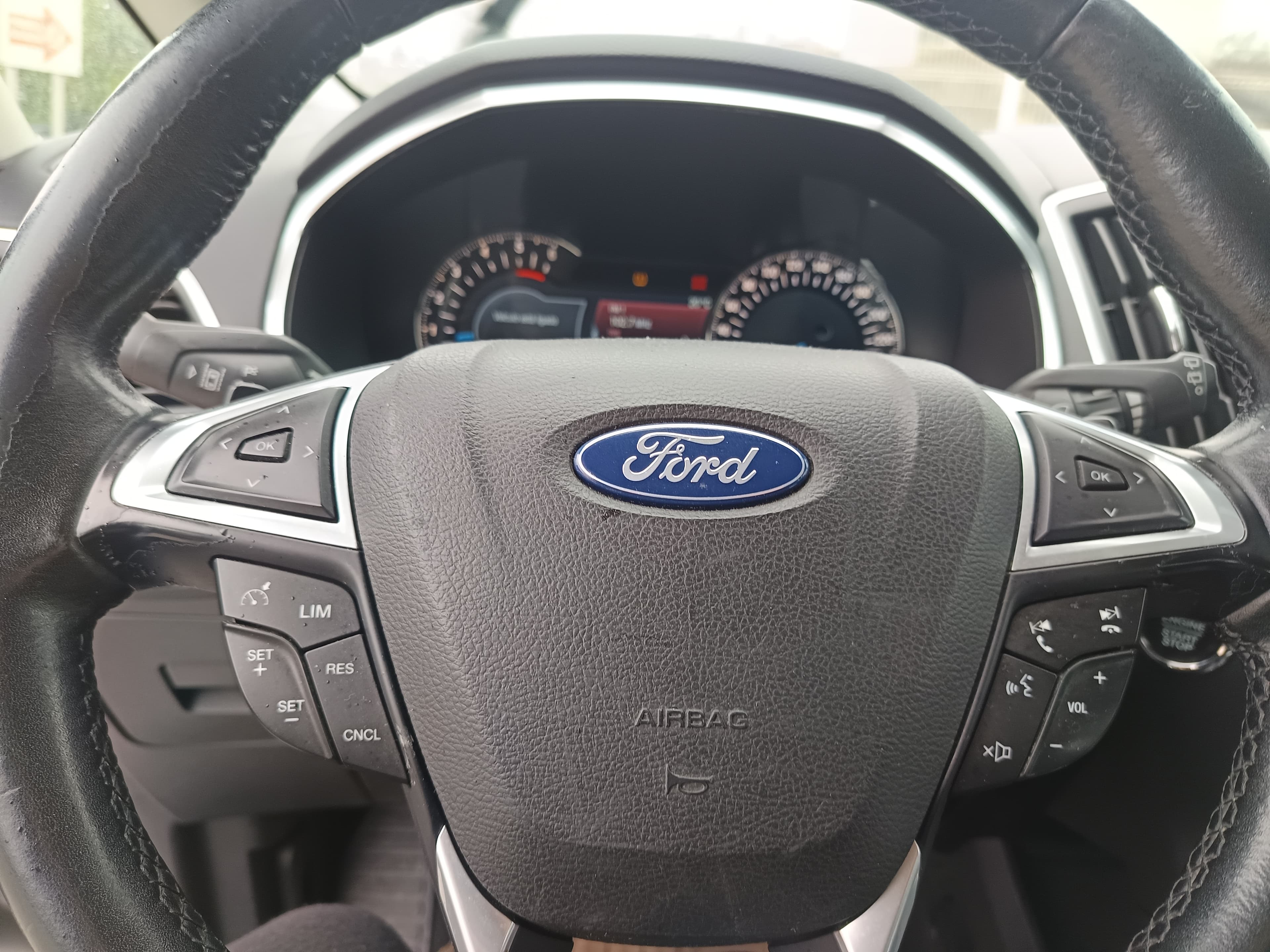 Ford S-Max · Ano 2016 — imagem 44