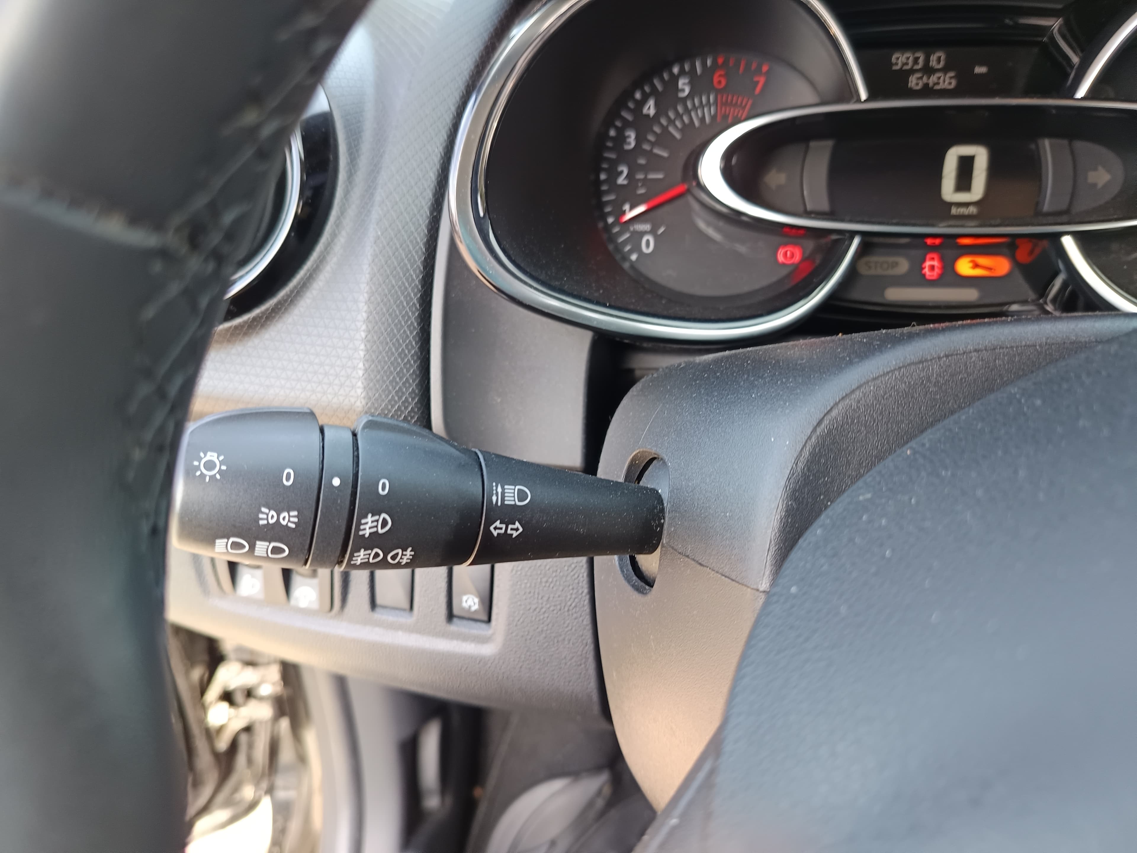 Renault Clio · Ano 2020 — image 37