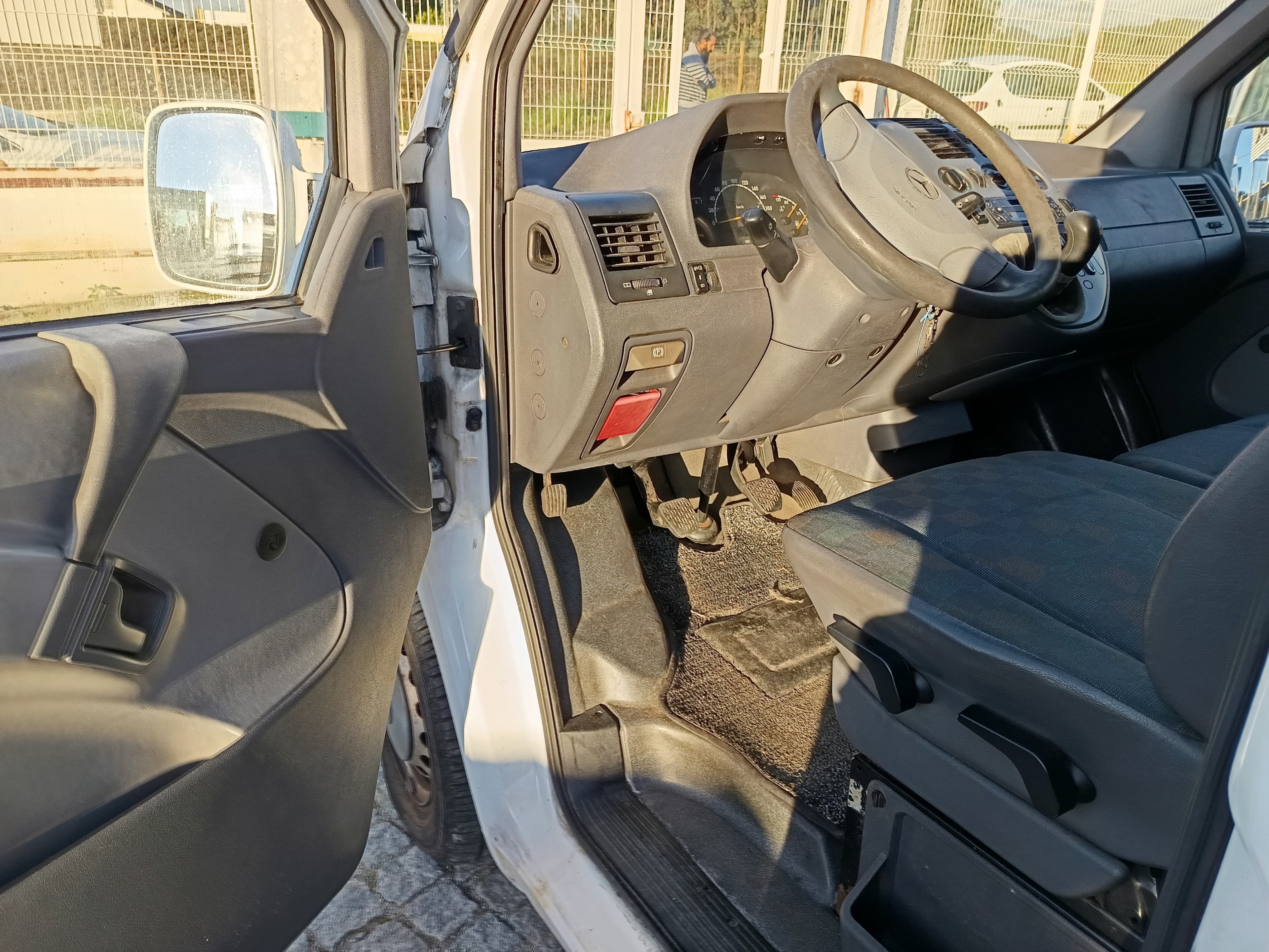 Mercedes-Benz Vito 110 CDI · Ano 2003 — imagen 19