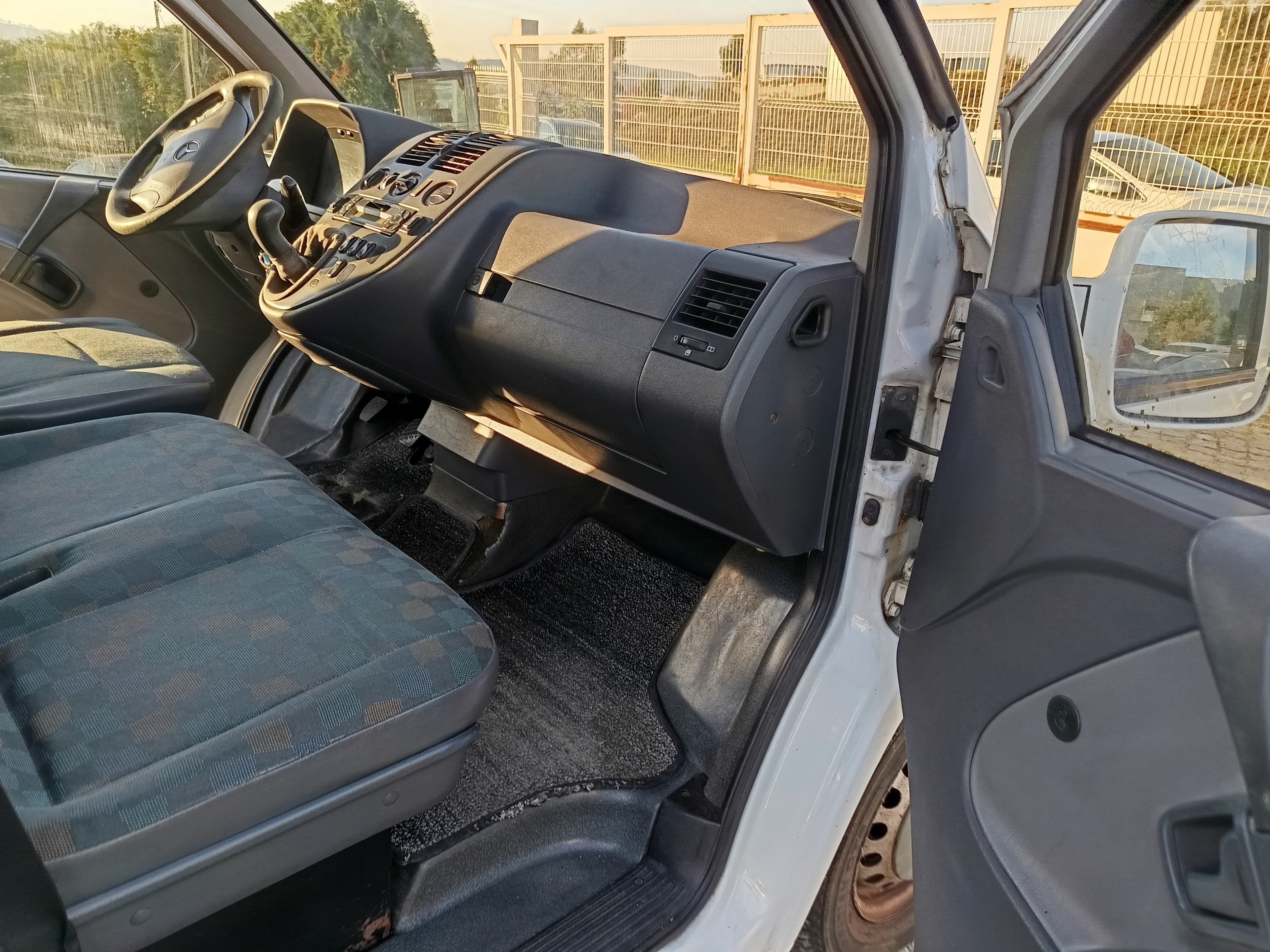Mercedes-Benz Vito 110 CDI · Ano 2003 — imagen 16