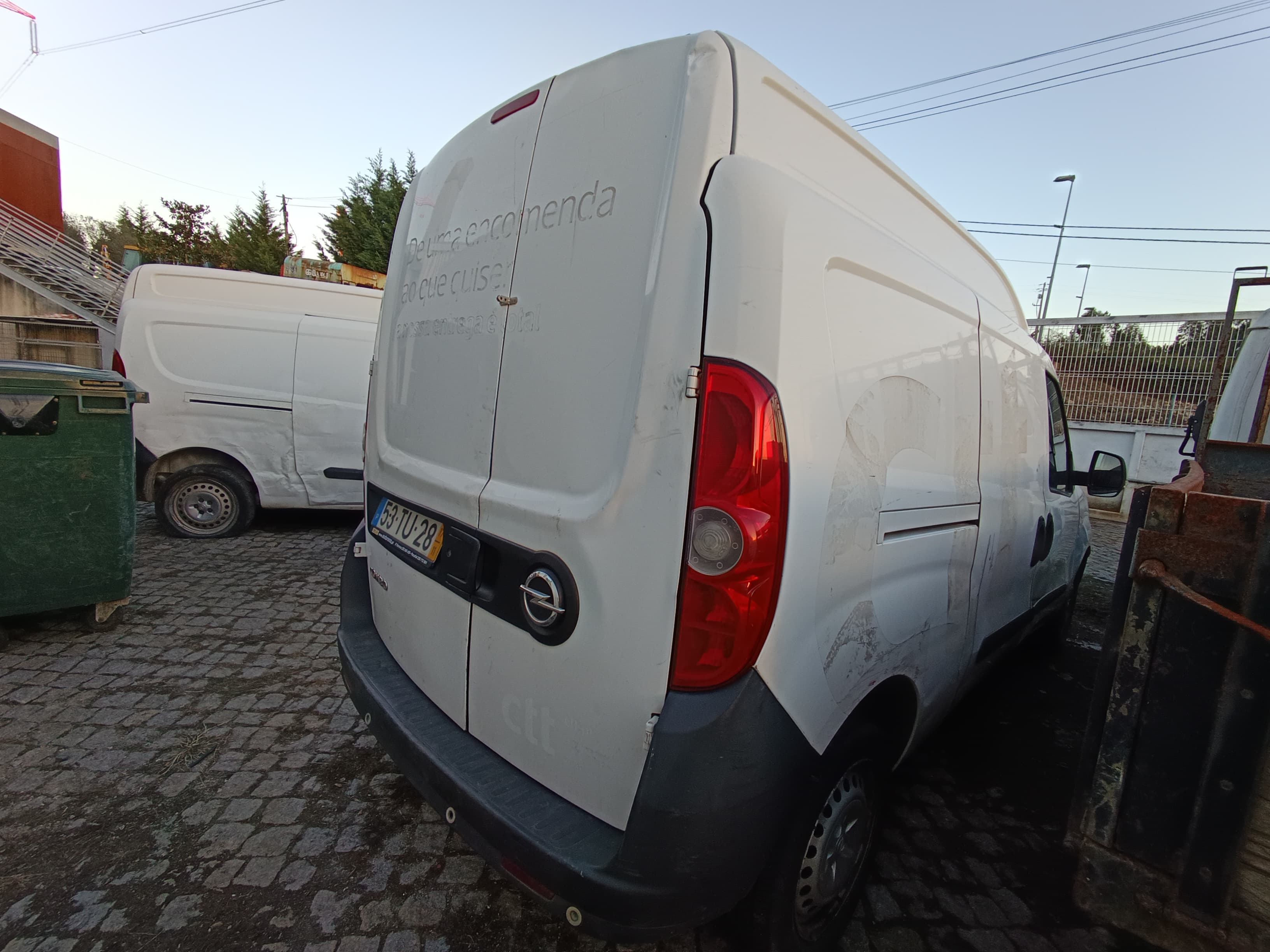 Opel Combo · Ano 2017 — imagem 5