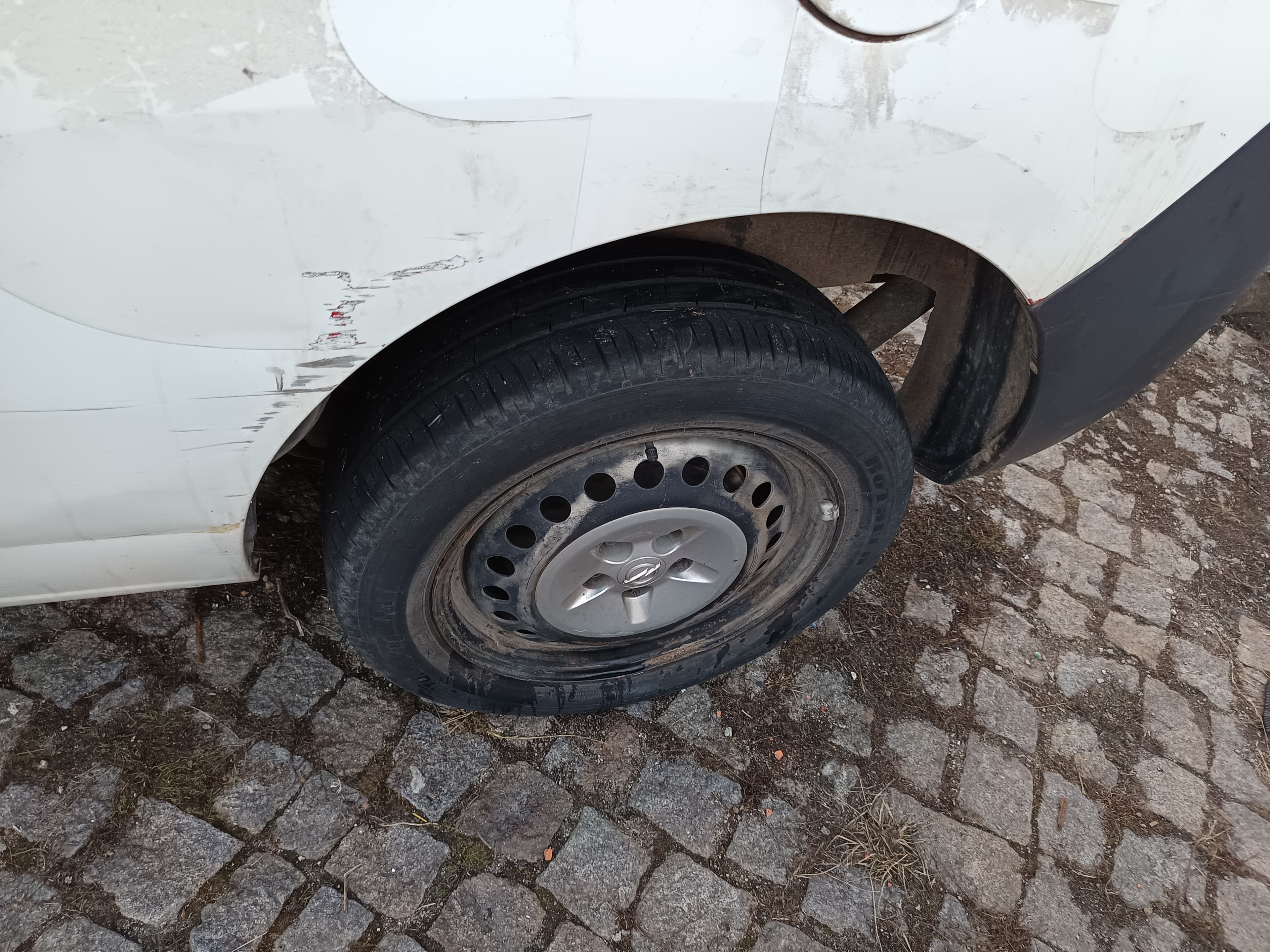 Opel Combo · Ano 2017 — imagem 8