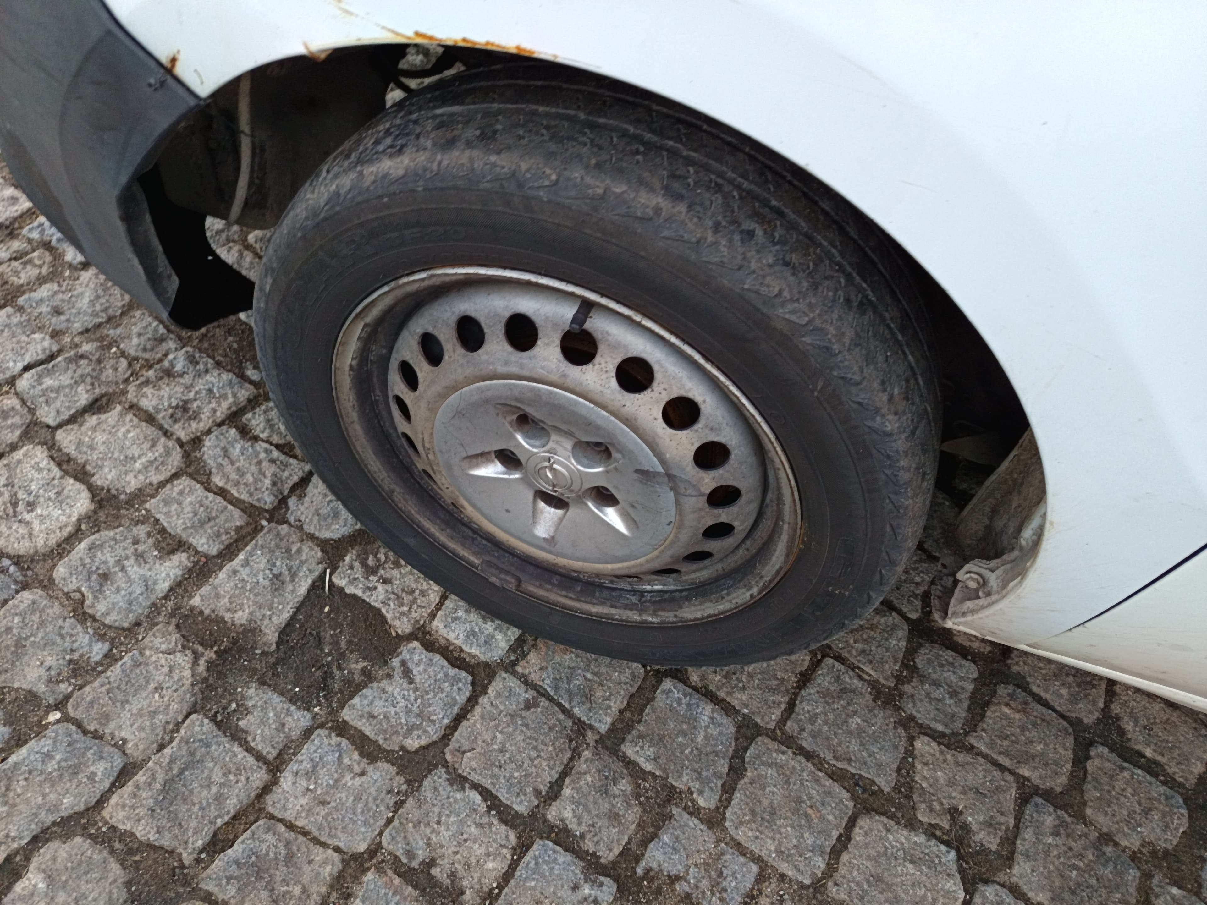 Opel Combo · Ano 2017 — imagen 13