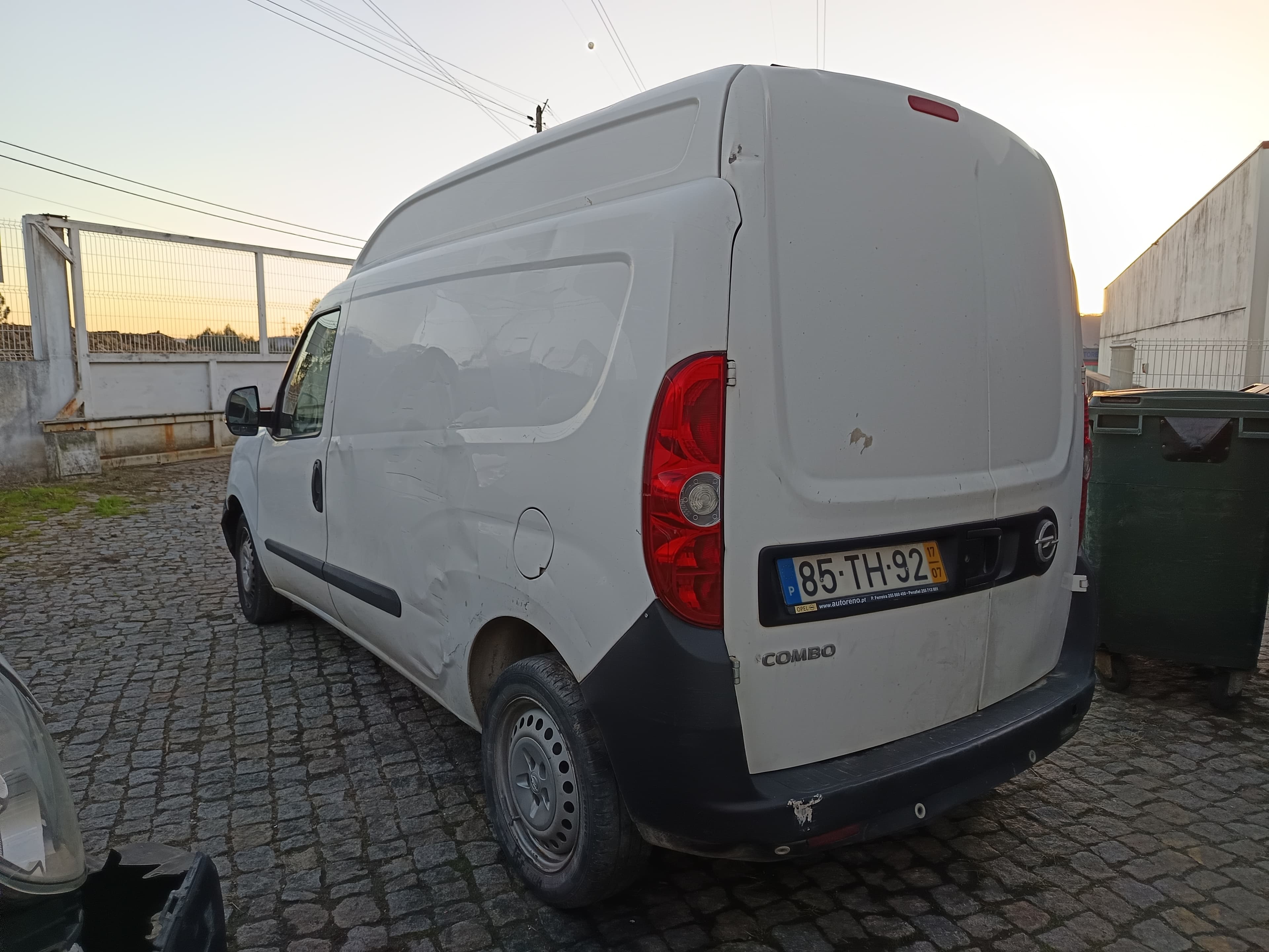 Opel Combo · Ano 2017 — imagen 6