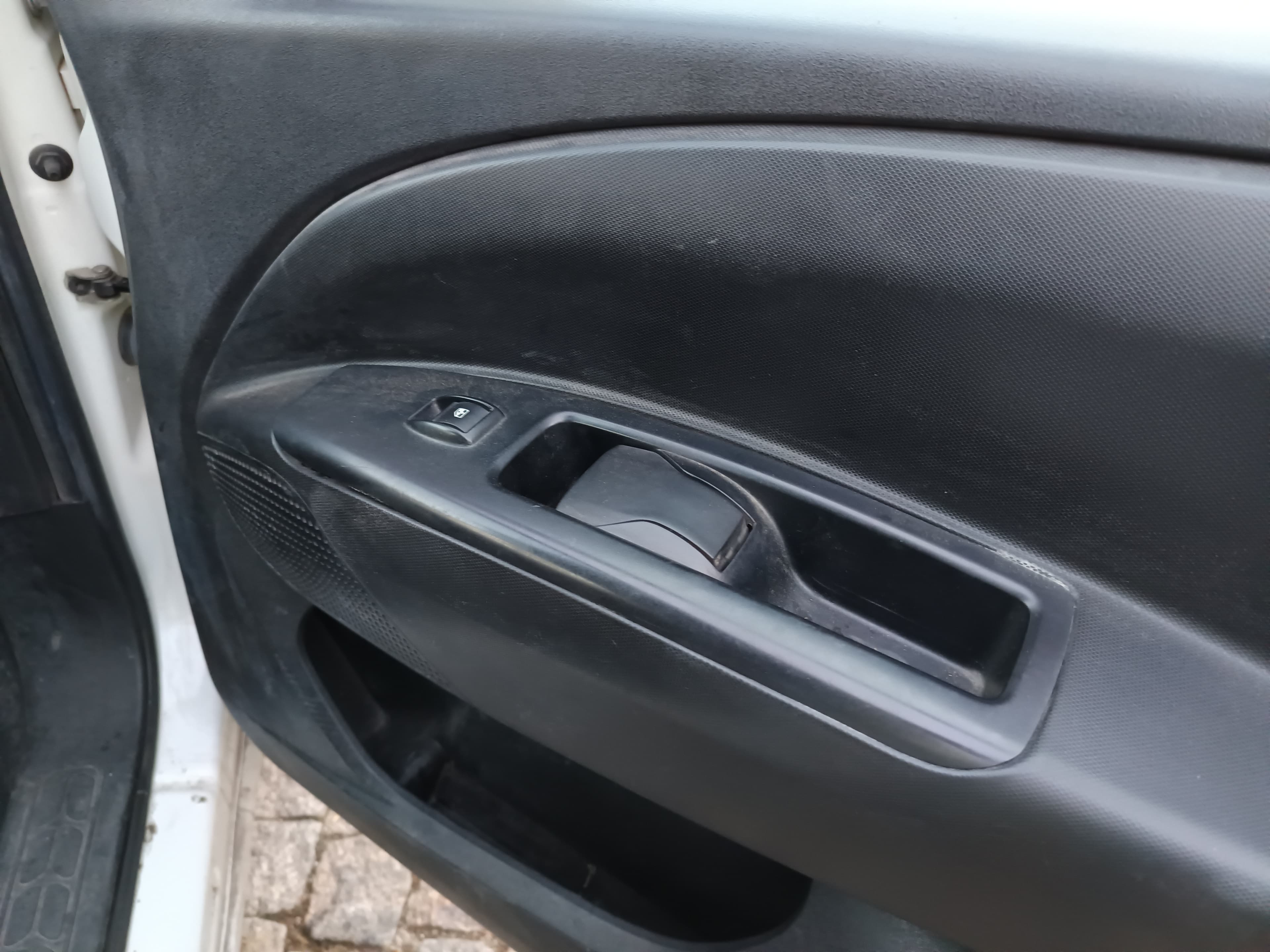 Opel Combo · Ano 2017 — imagen 17