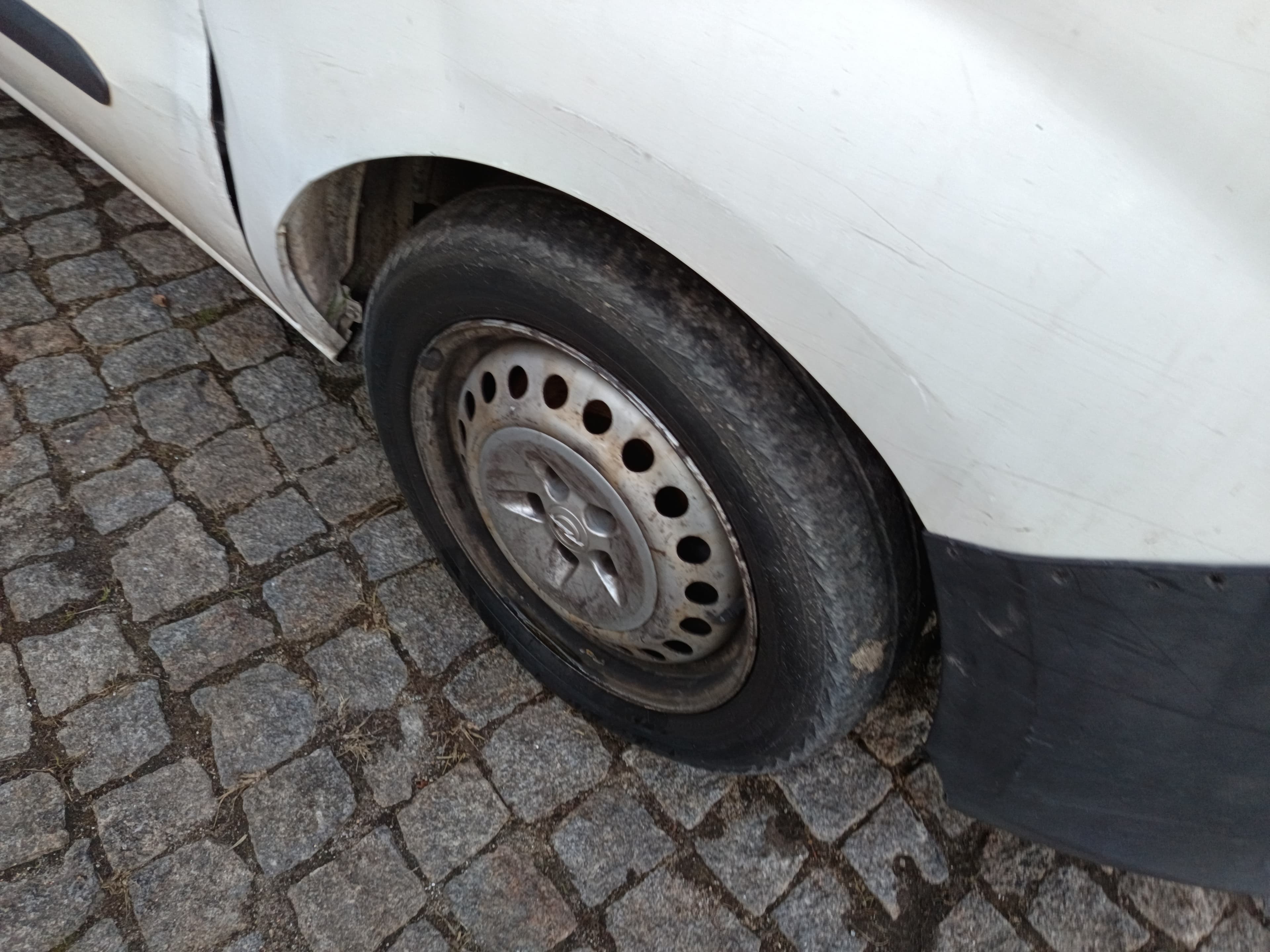 Opel Combo · Ano 2017 — imagen 7