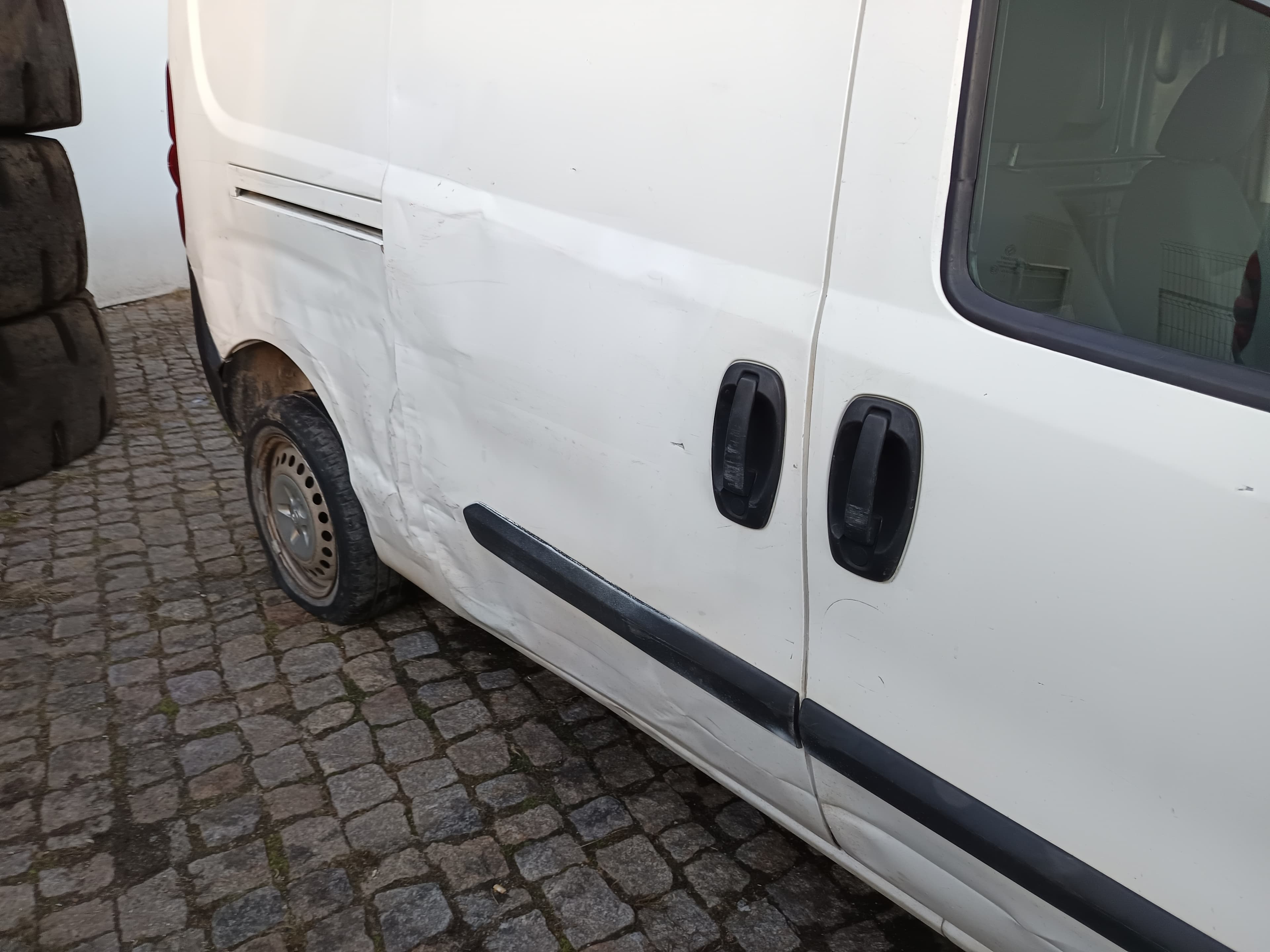 Opel Combo · Ano 2017 — imagen 9