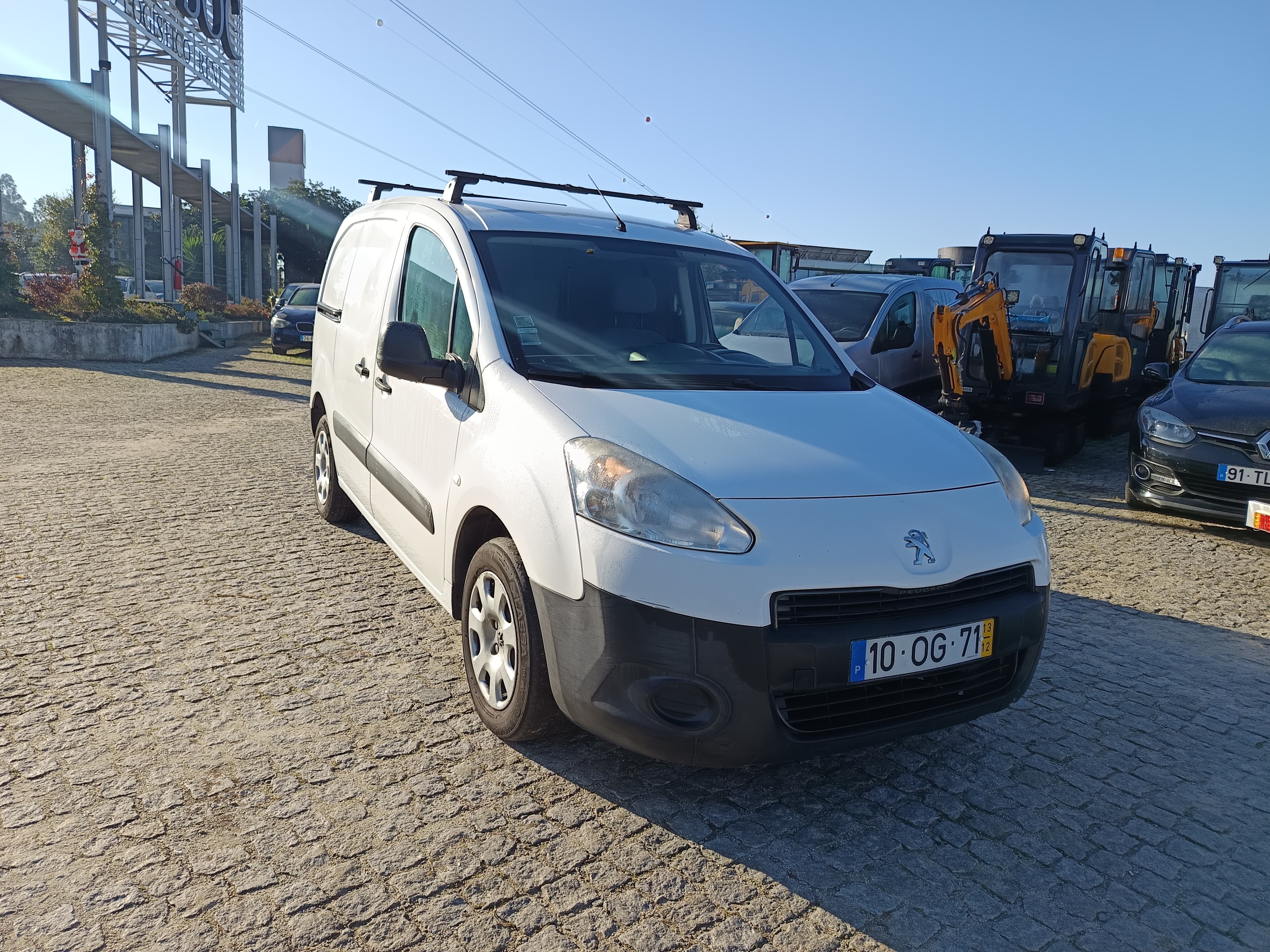 Peugeot Partner · Ano 2013 — imagem 3