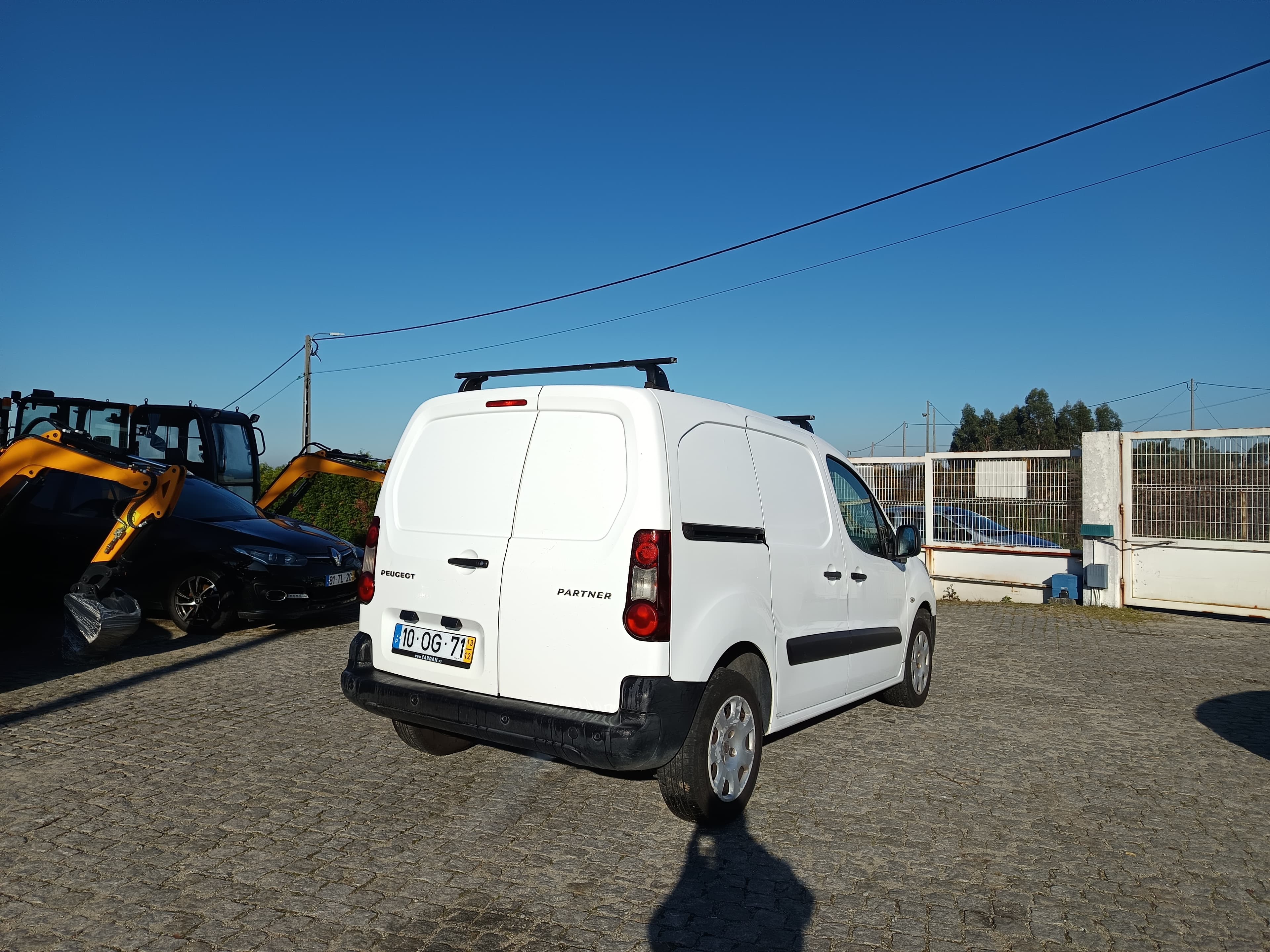 Peugeot Partner · Ano 2013 — imagem 4