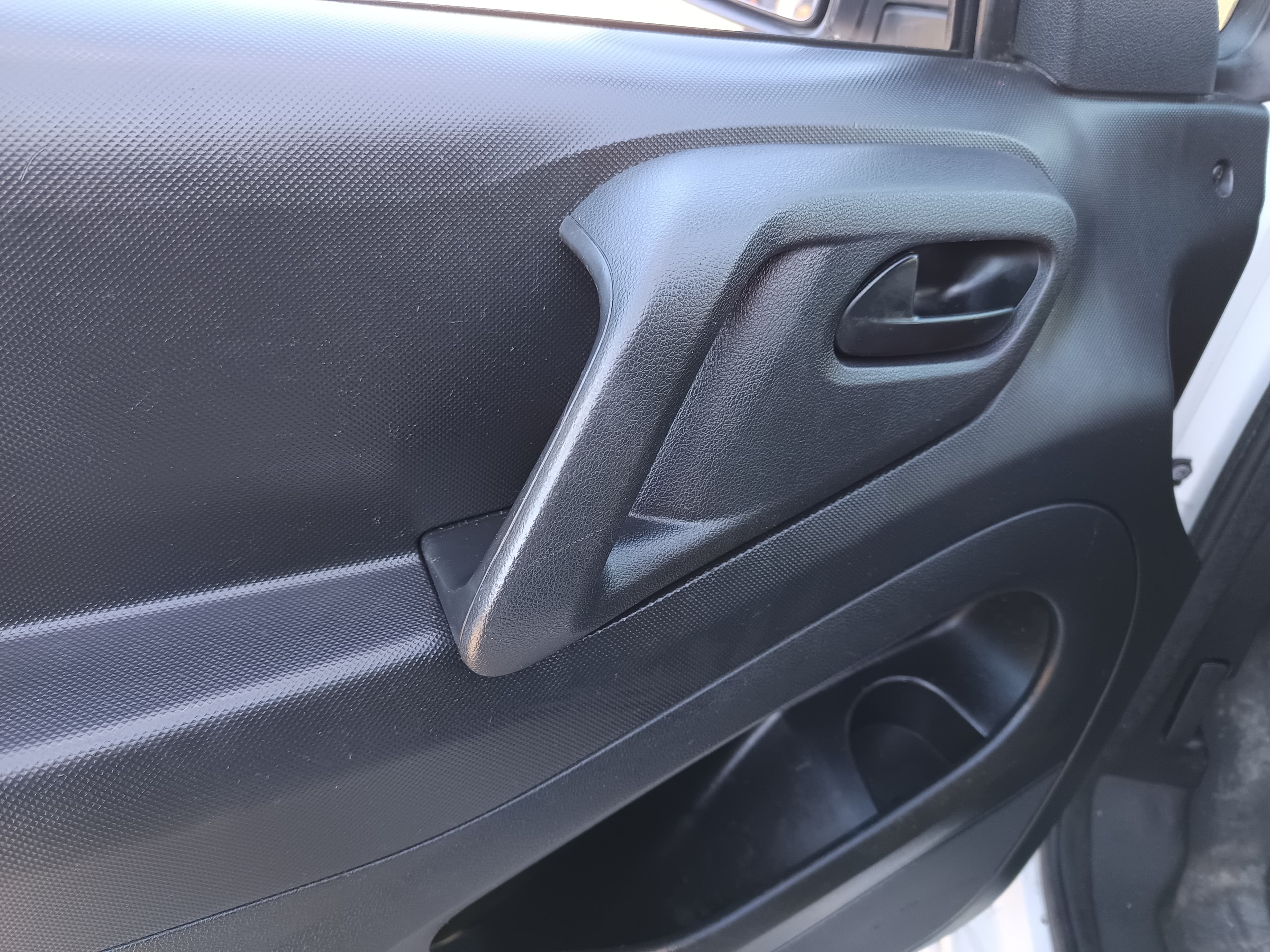 Peugeot Partner · Ano 2013 — imagem 24