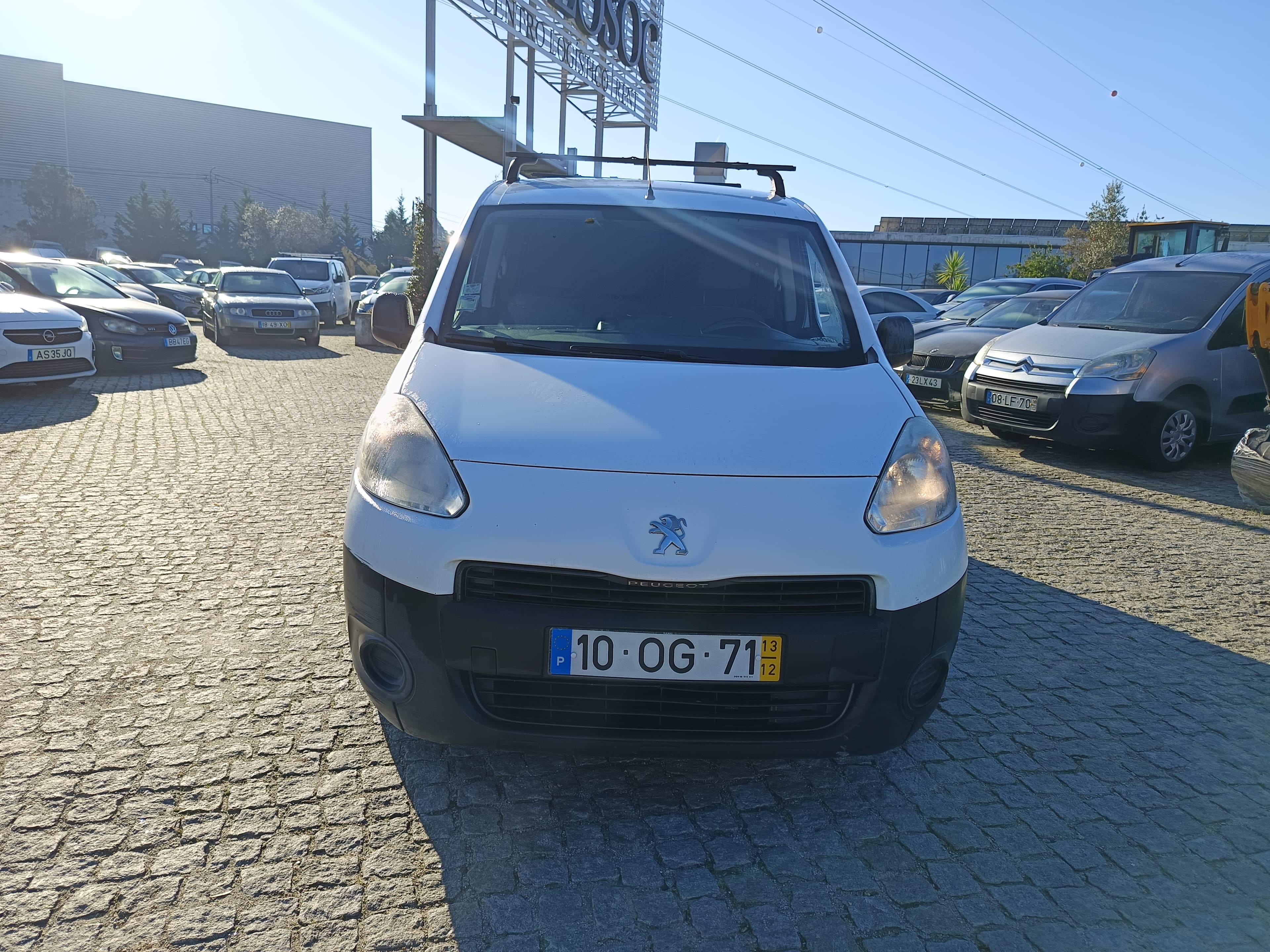 Peugeot Partner · Ano 2013 — imagem 2