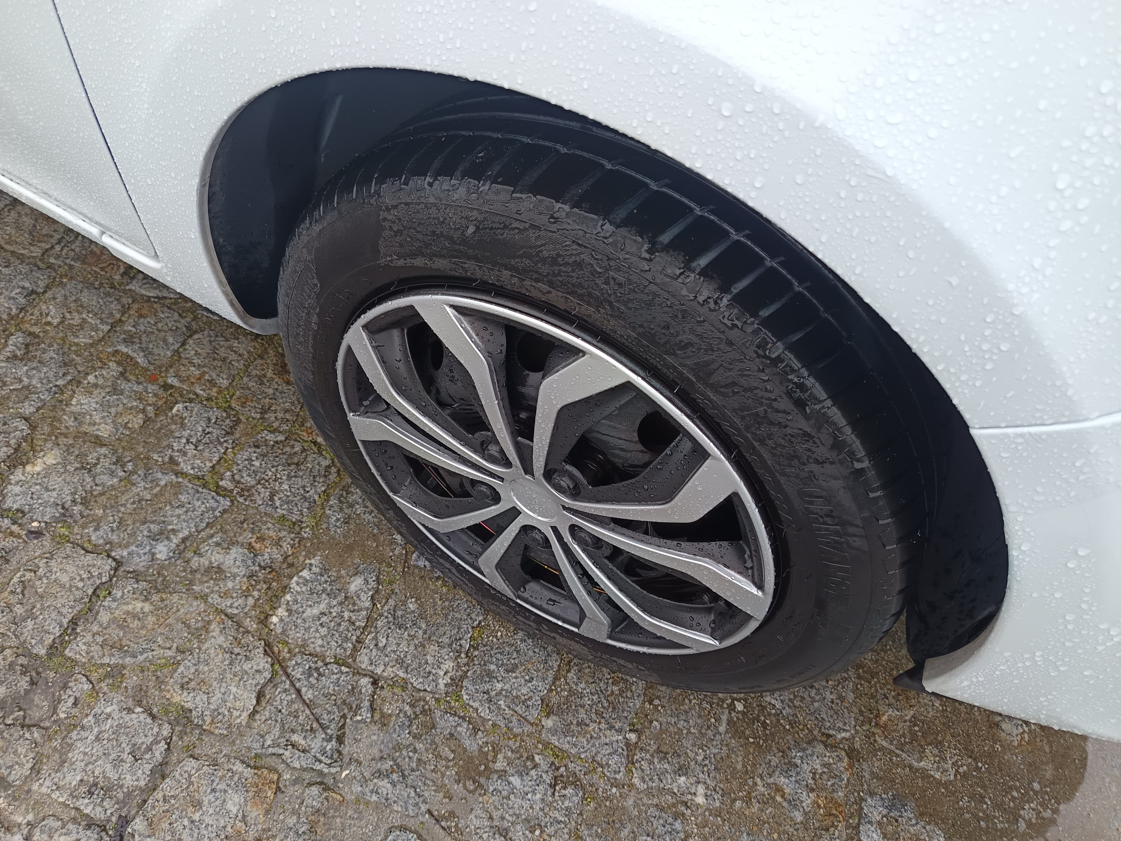 Renault Clio · Ano 2012 — imagen 7