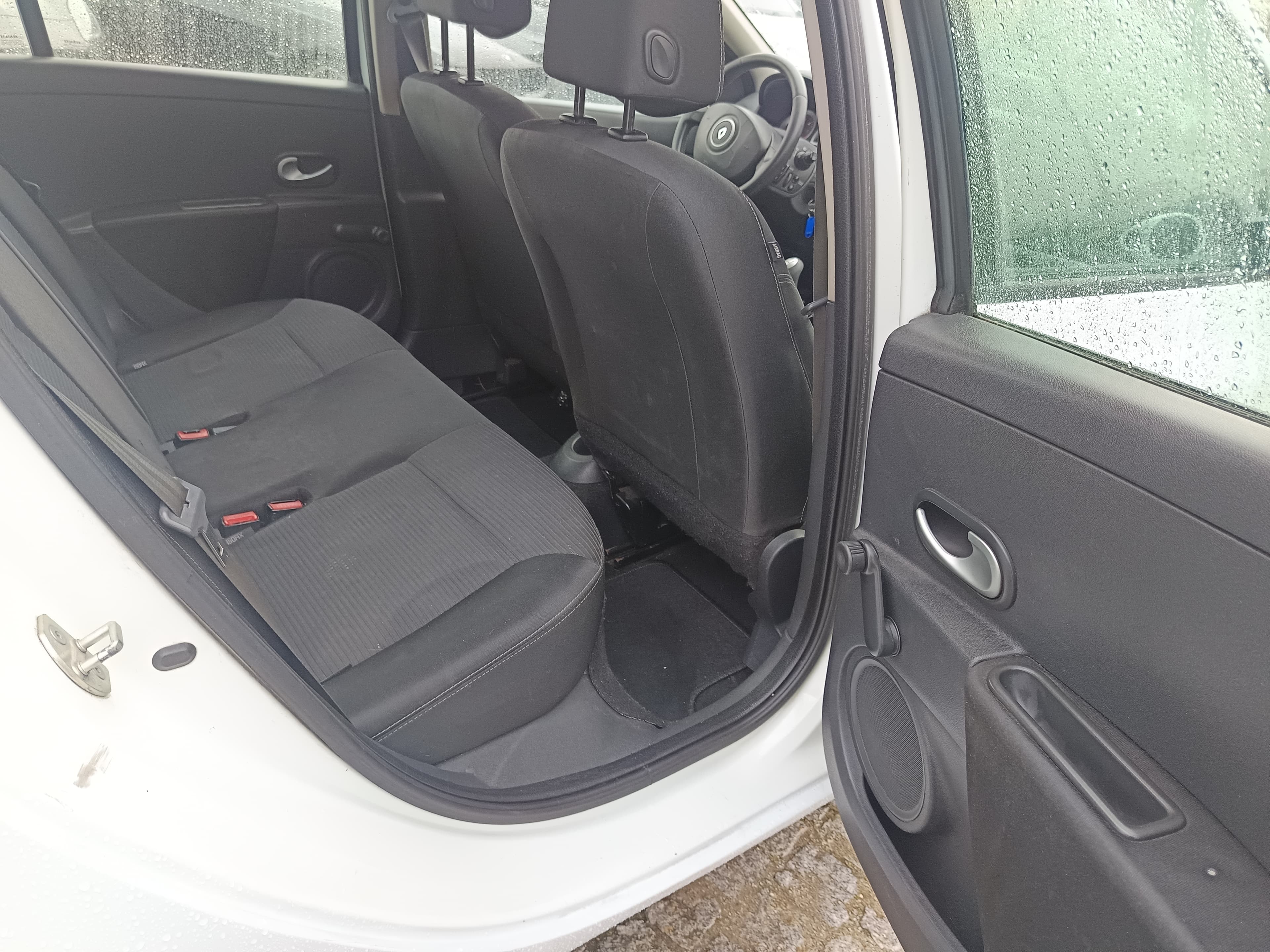Renault Clio · Ano 2012 — imagen 18