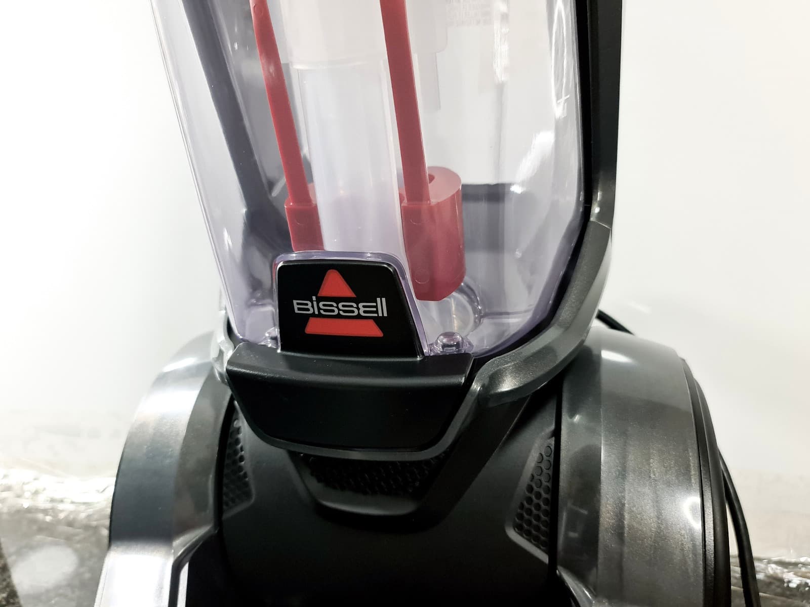 Aspirador vertical de tapetes Bissell ProHeat 2X Revolution — image 2