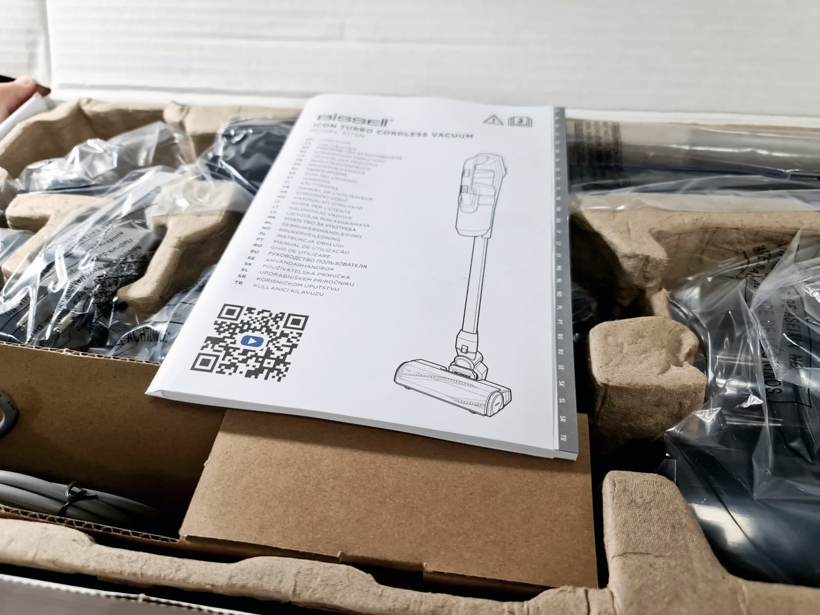 Aspirador Vertical Bissell Icon Turbo 25V — imagen 15