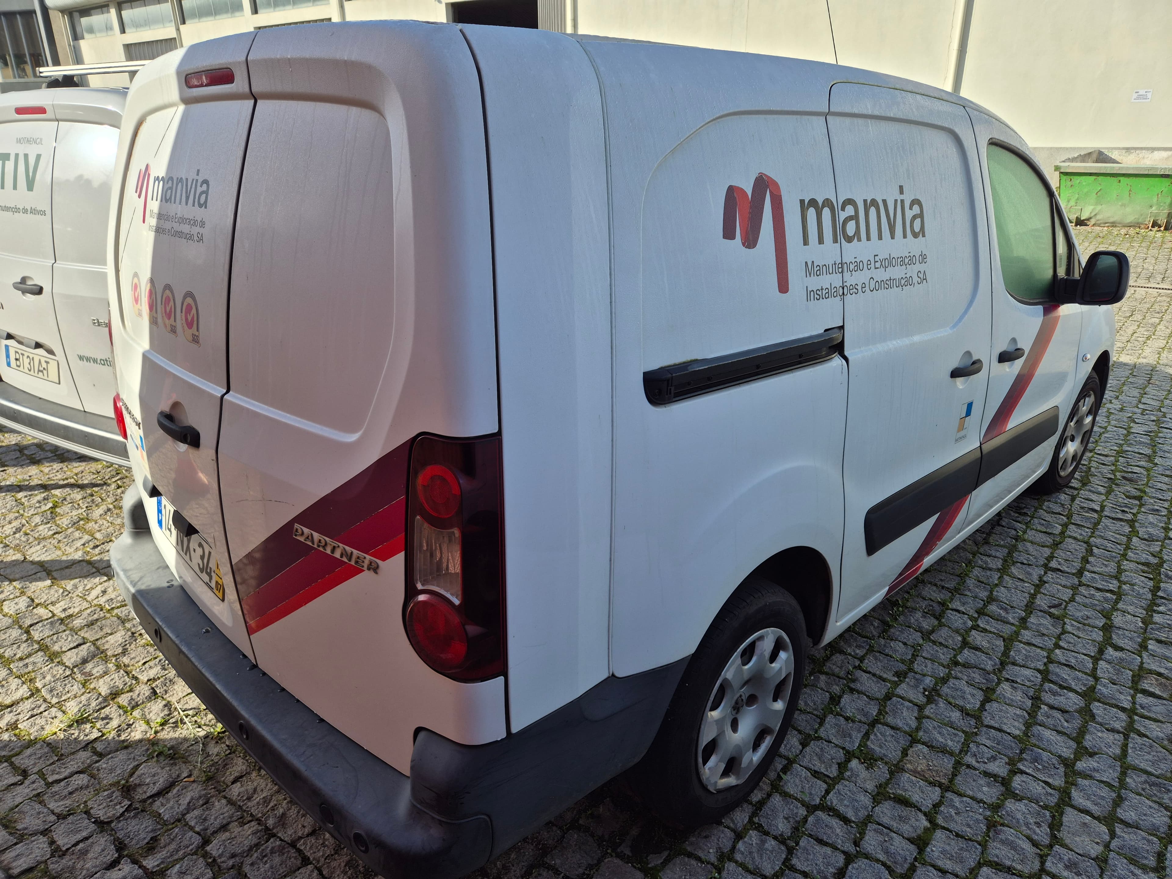 Peugeot Partner · Ano 2013 — image 4