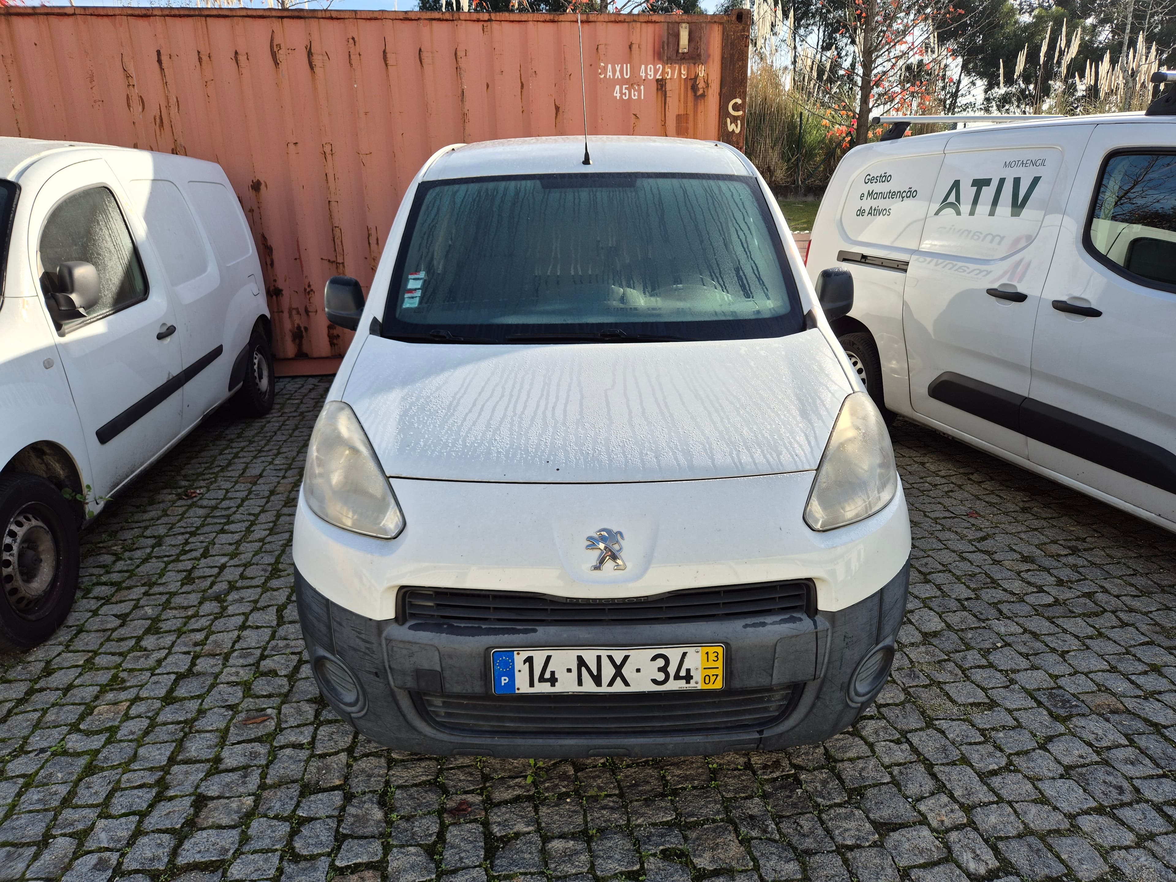 Peugeot Partner · Ano 2013 — image 2
