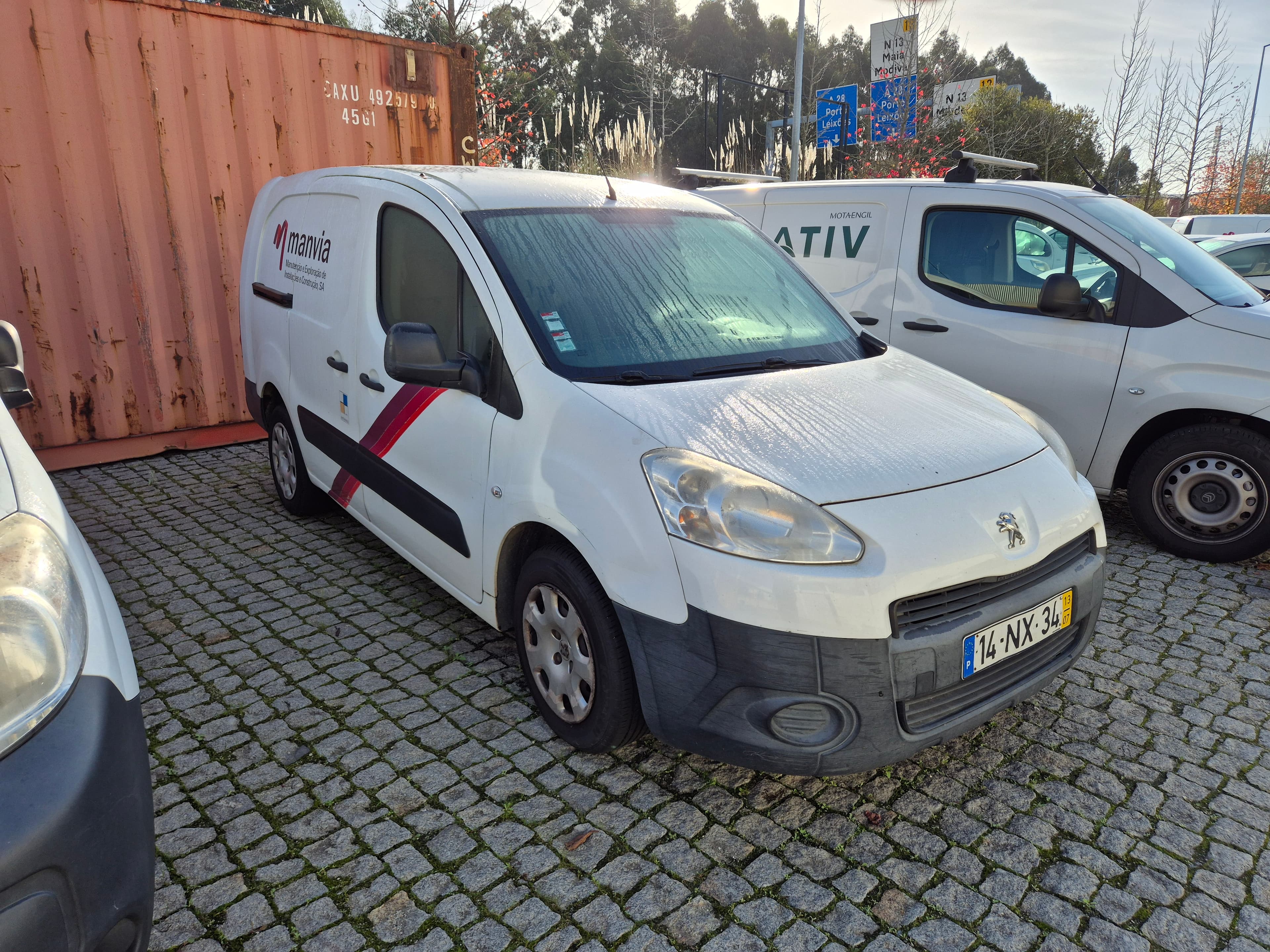Peugeot Partner · Ano 2013 — image 3