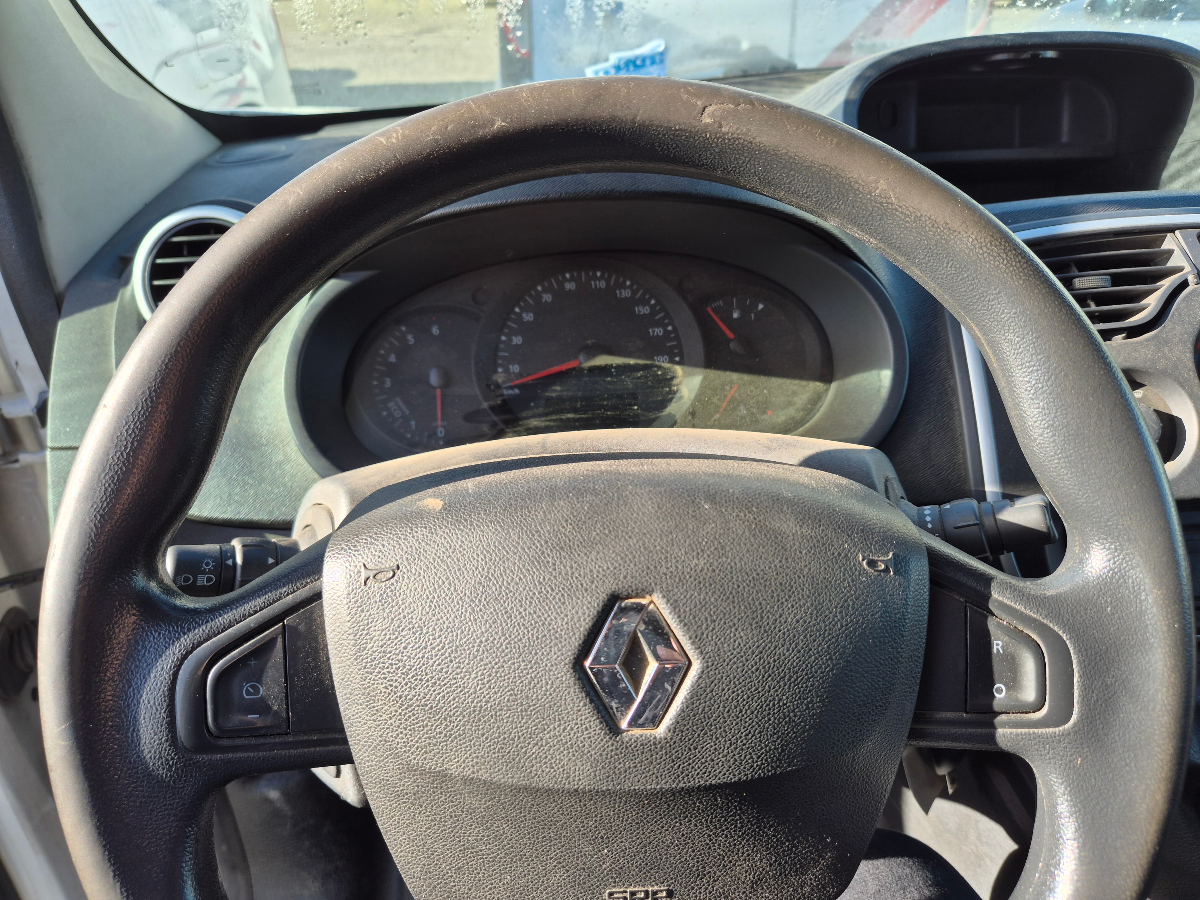 Renault Kangoo · Ano 2015 — imagen 30