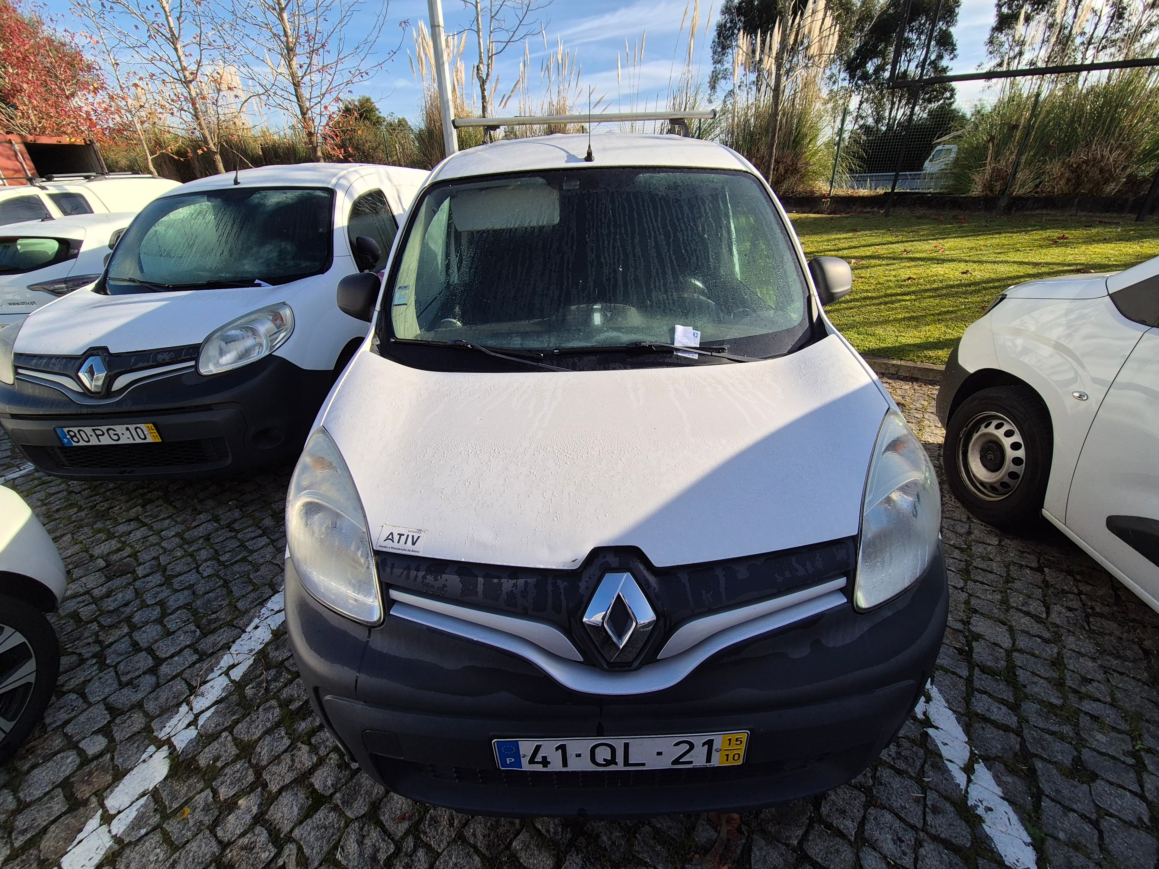 Renault Kangoo · Ano 2015 — imagen 2