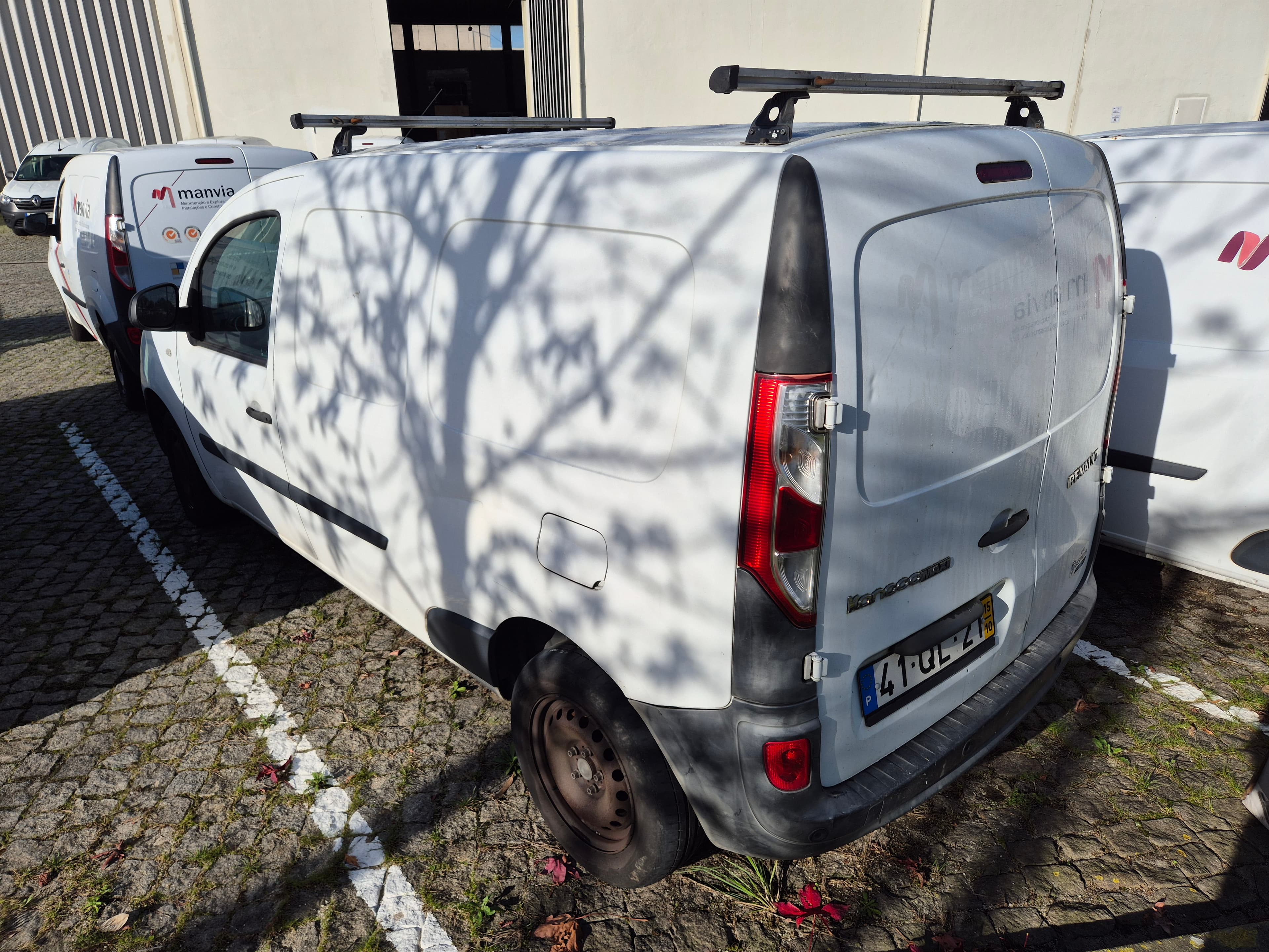 Renault Kangoo · Ano 2015 — imagen 4