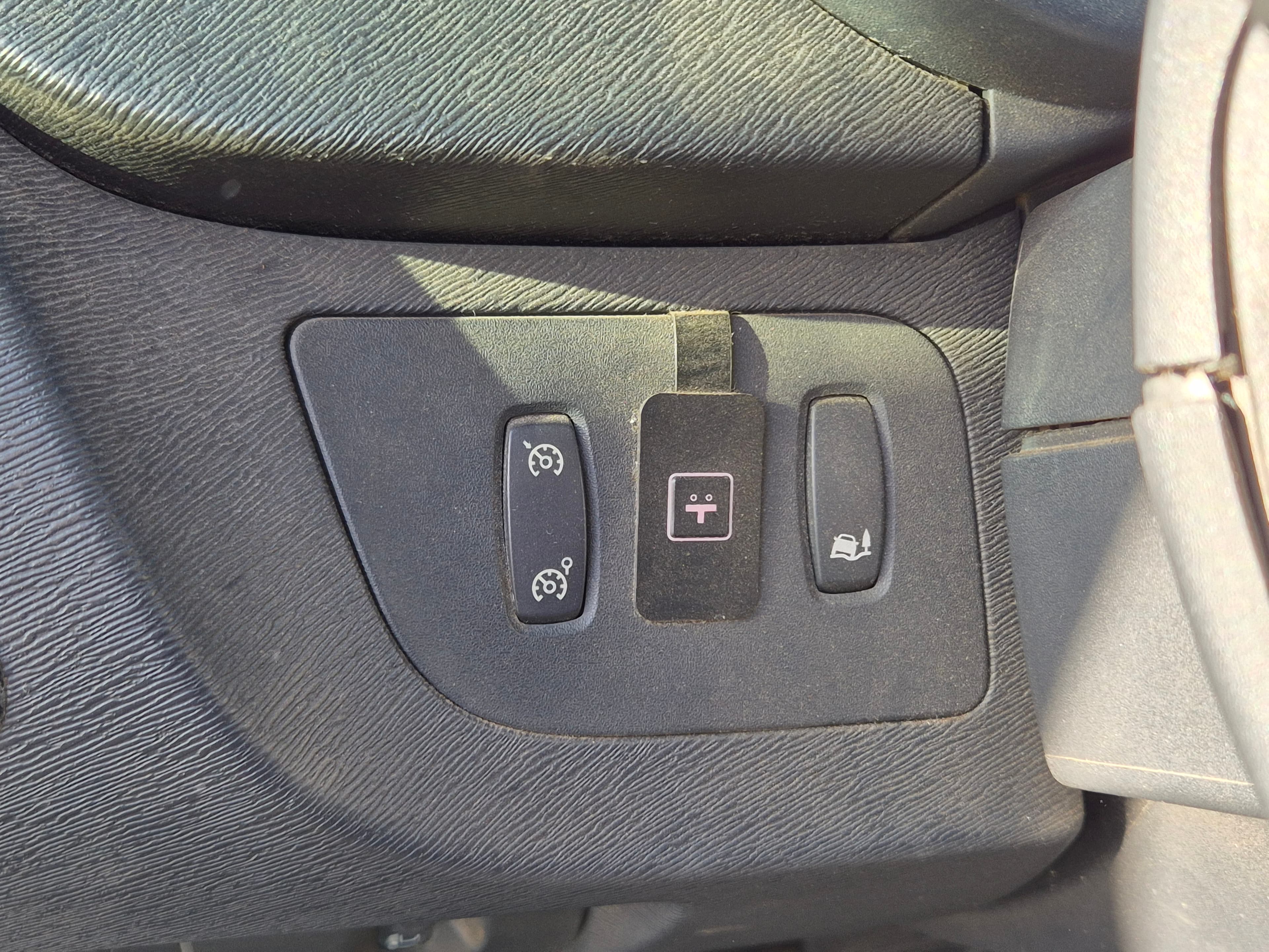 Renault Kangoo · Ano 2015 — imagen 27