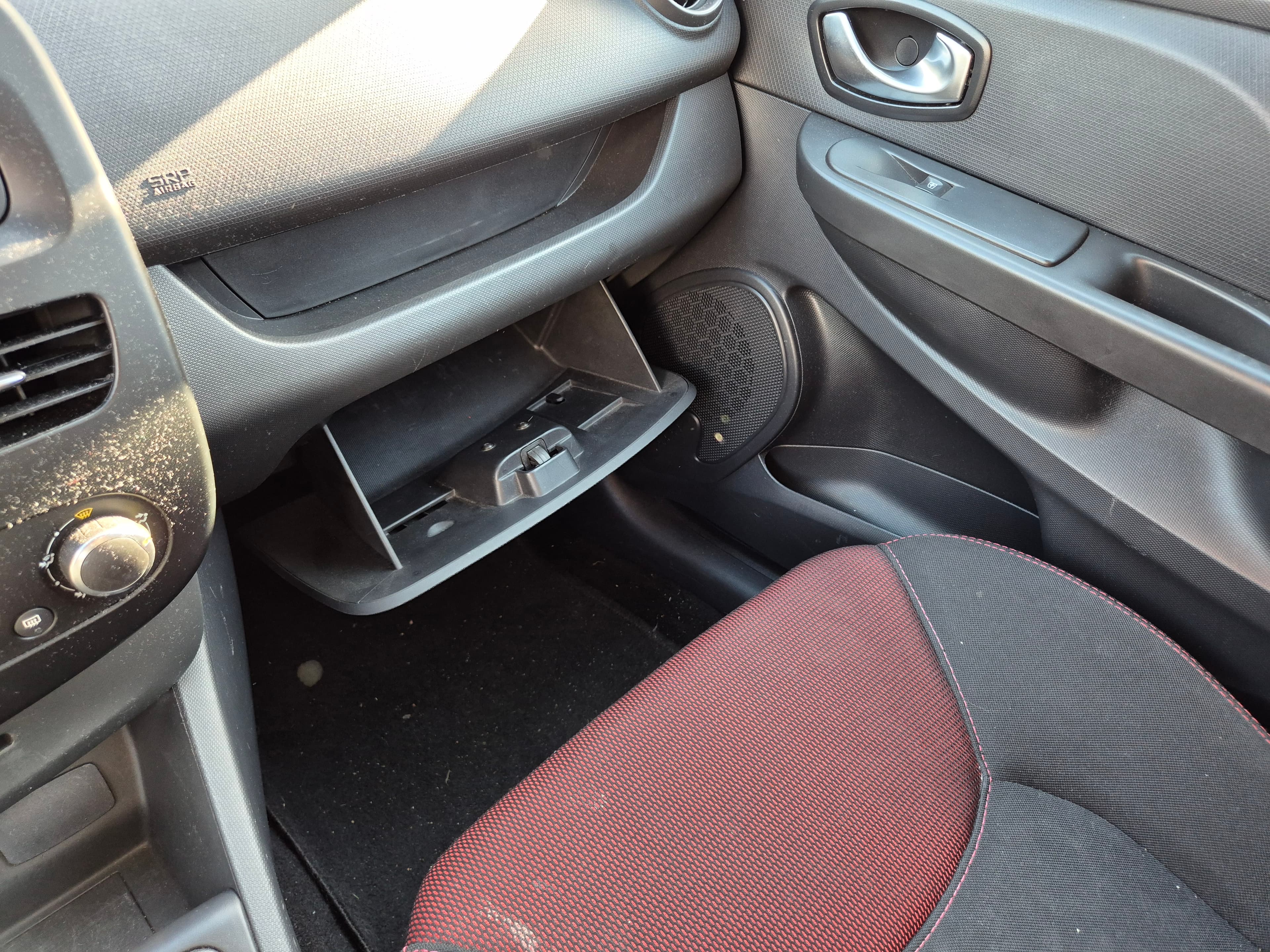Renault Clio · Ano 2015 — imagem 33
