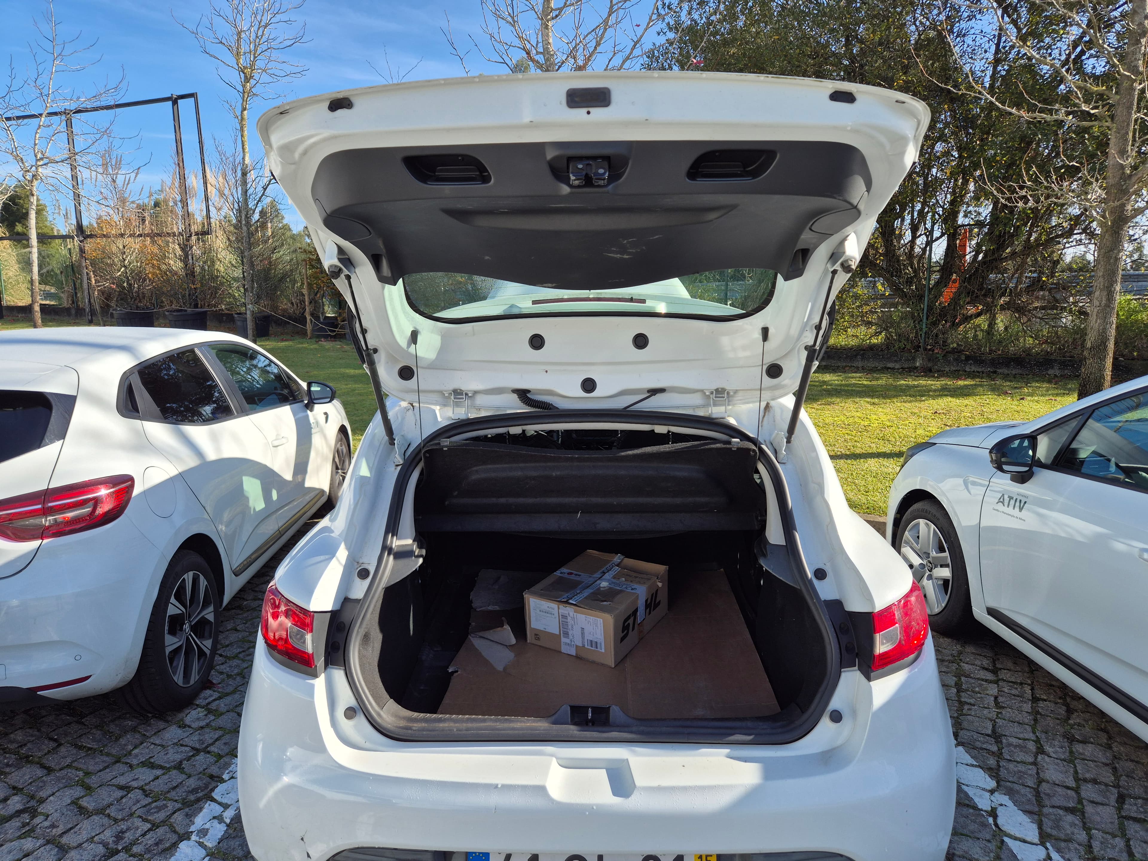 Renault Clio · Ano 2015 — imagem 11