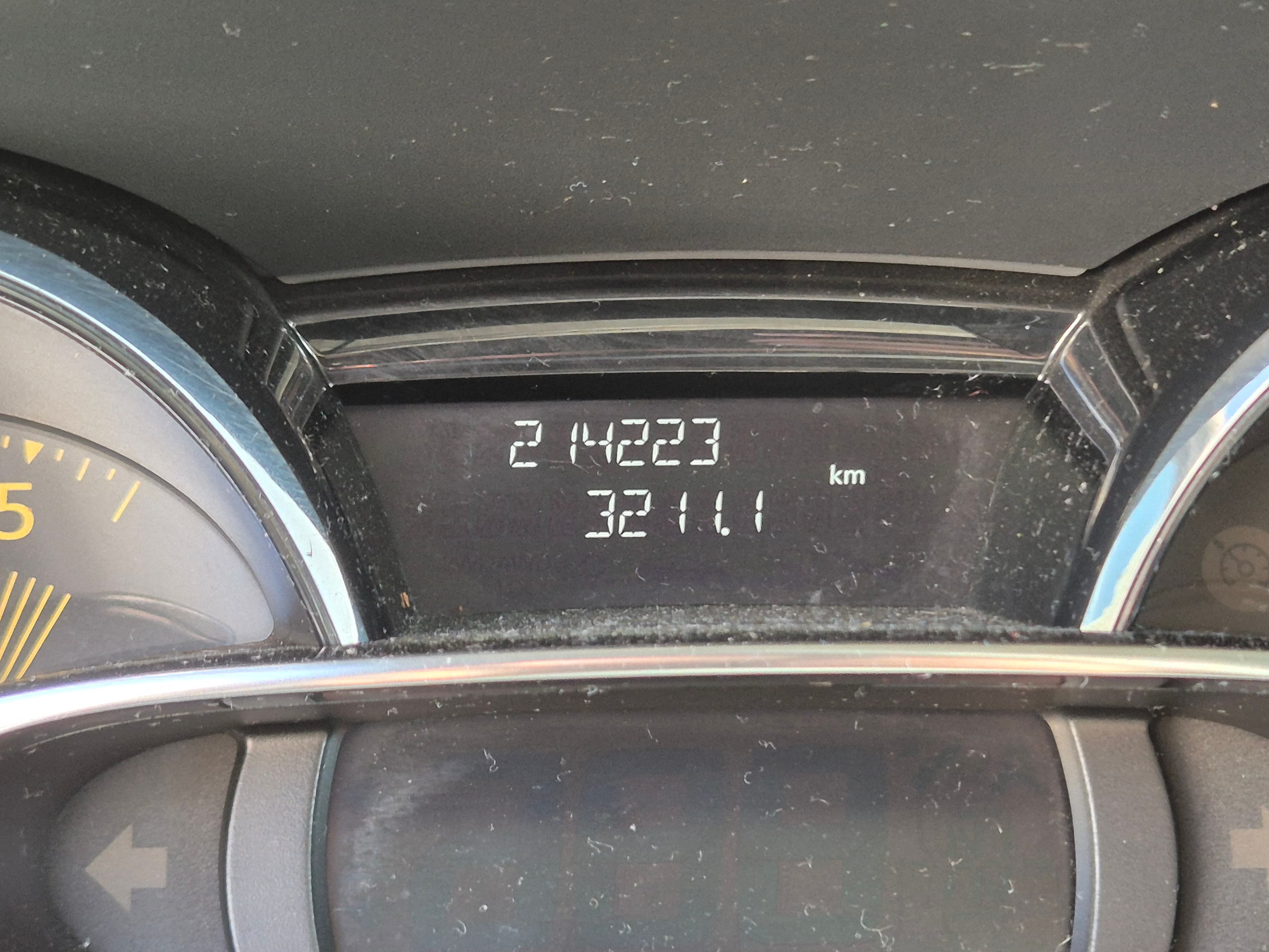 Renault Clio · Ano 2015 — imagem 25
