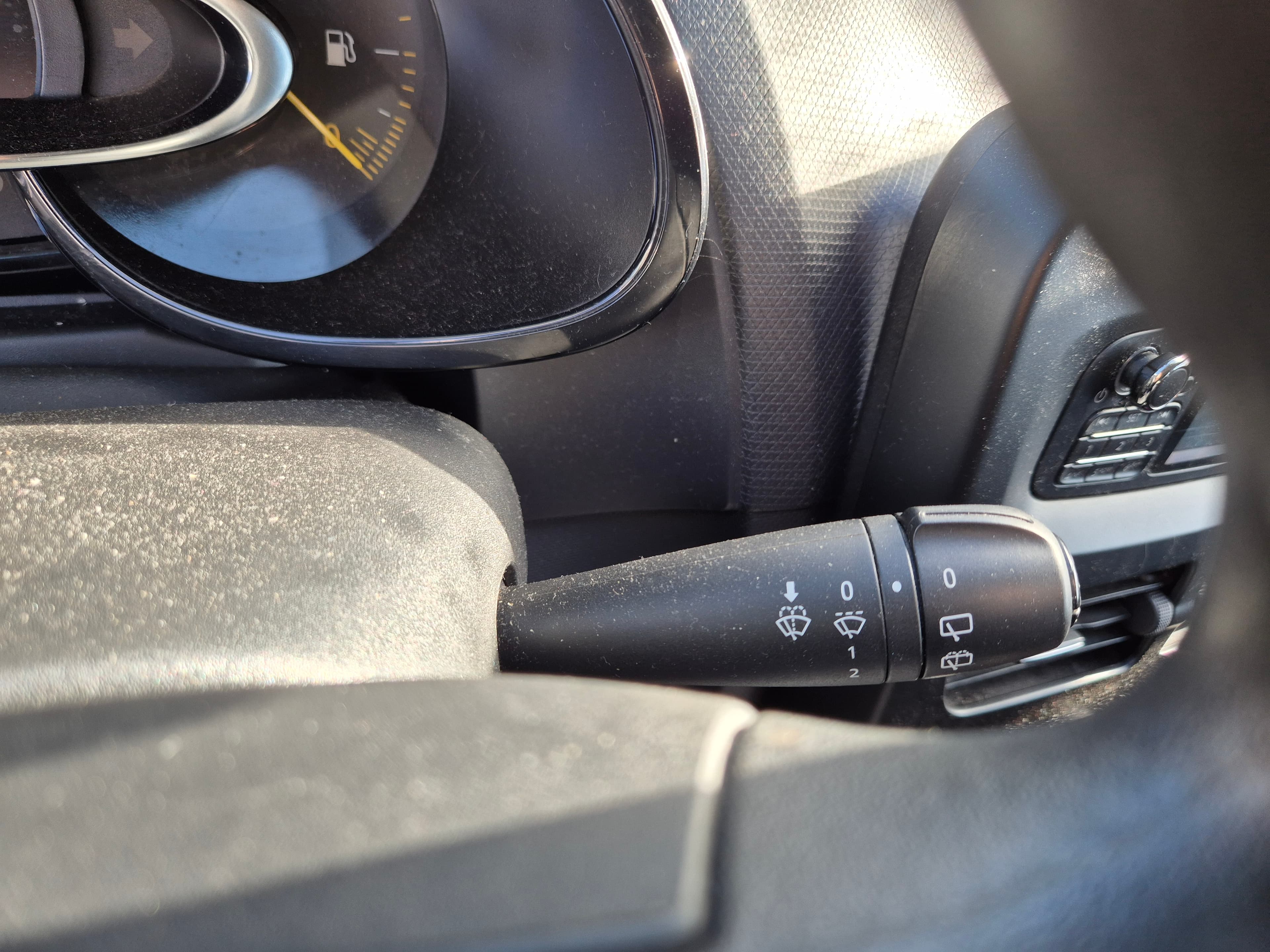 Renault Clio · Année 2015 — image 27