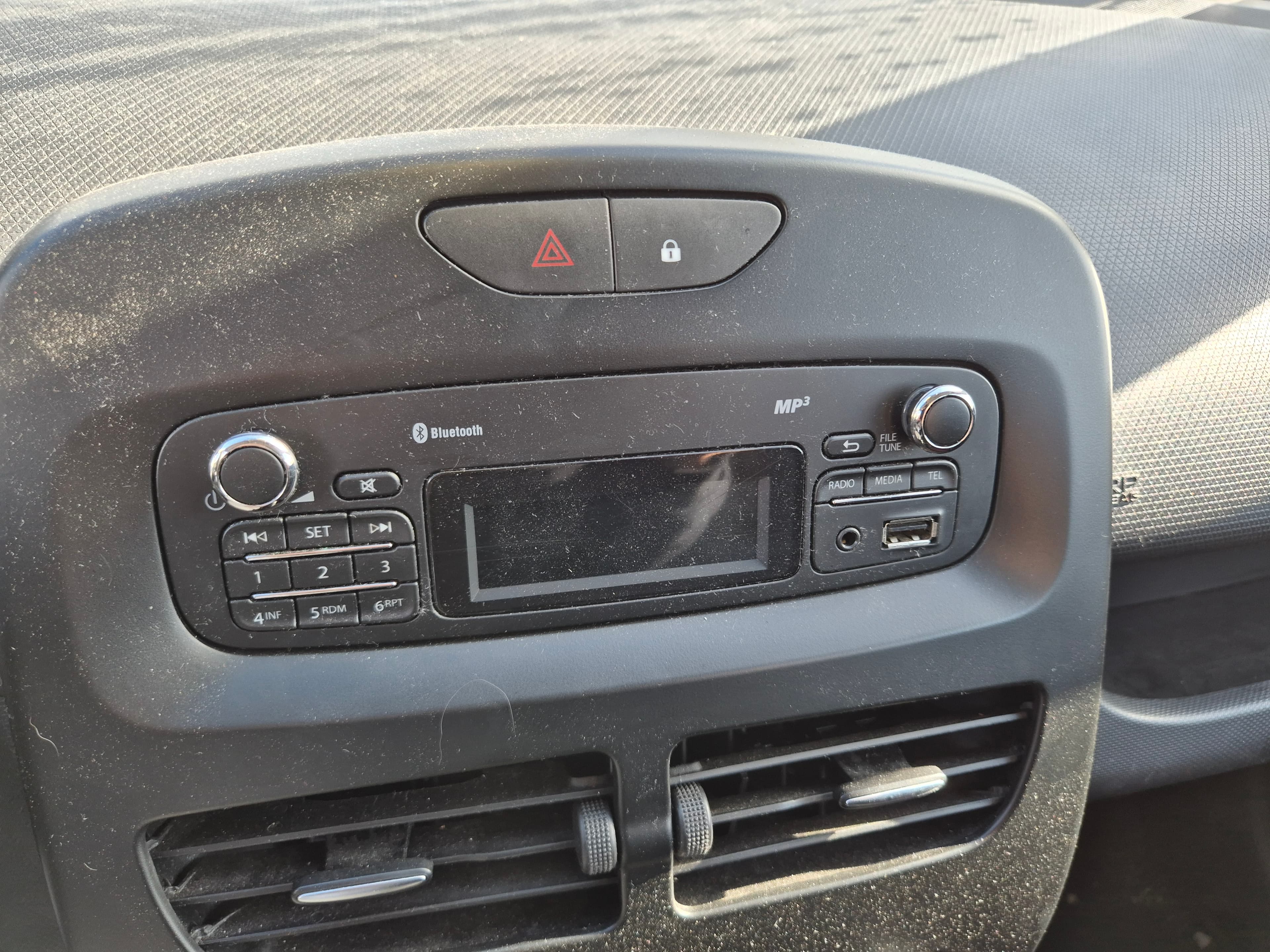 Renault Clio · Année 2015 — image 33