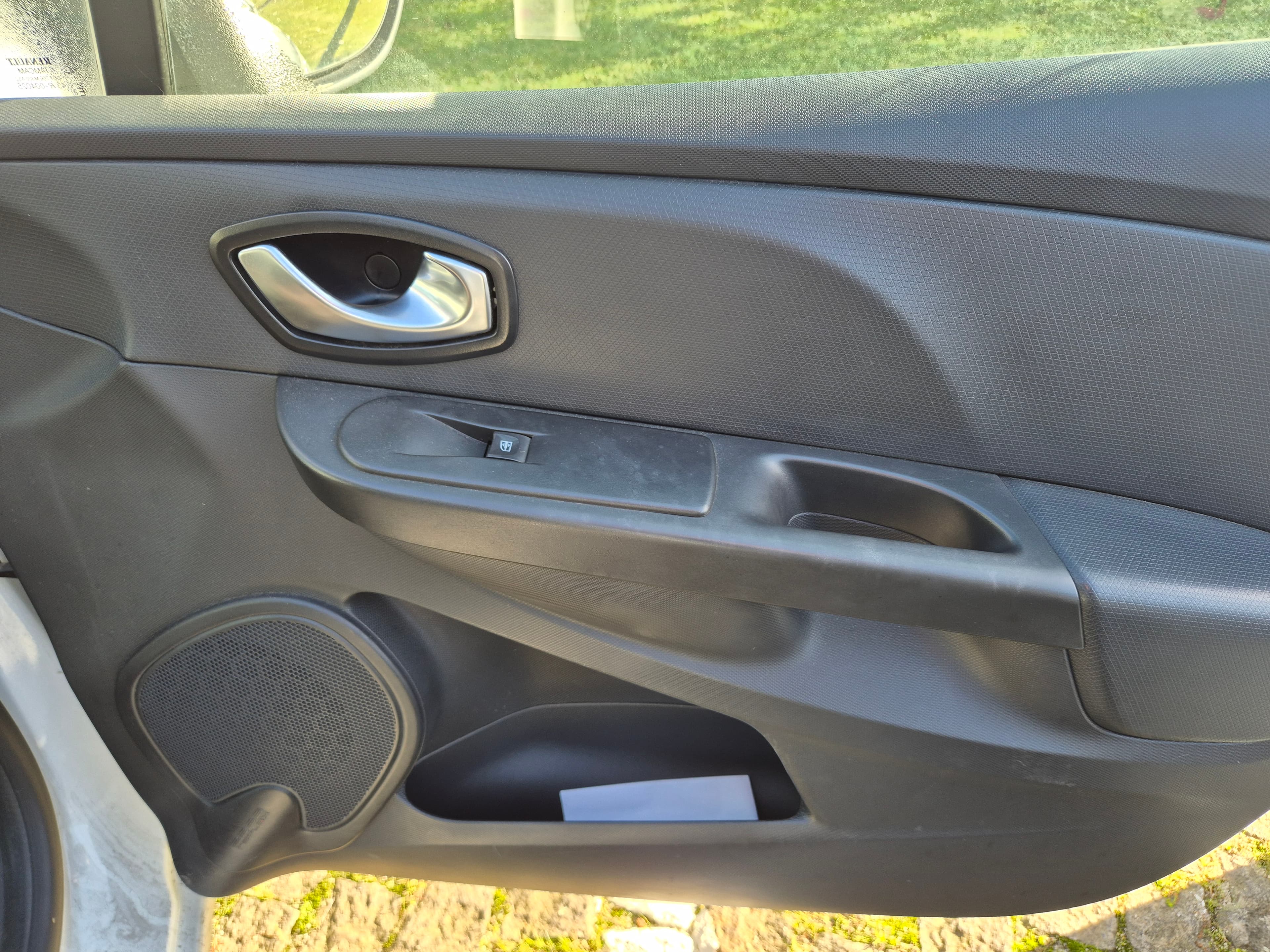 Renault Clio · Année 2015 — image 16