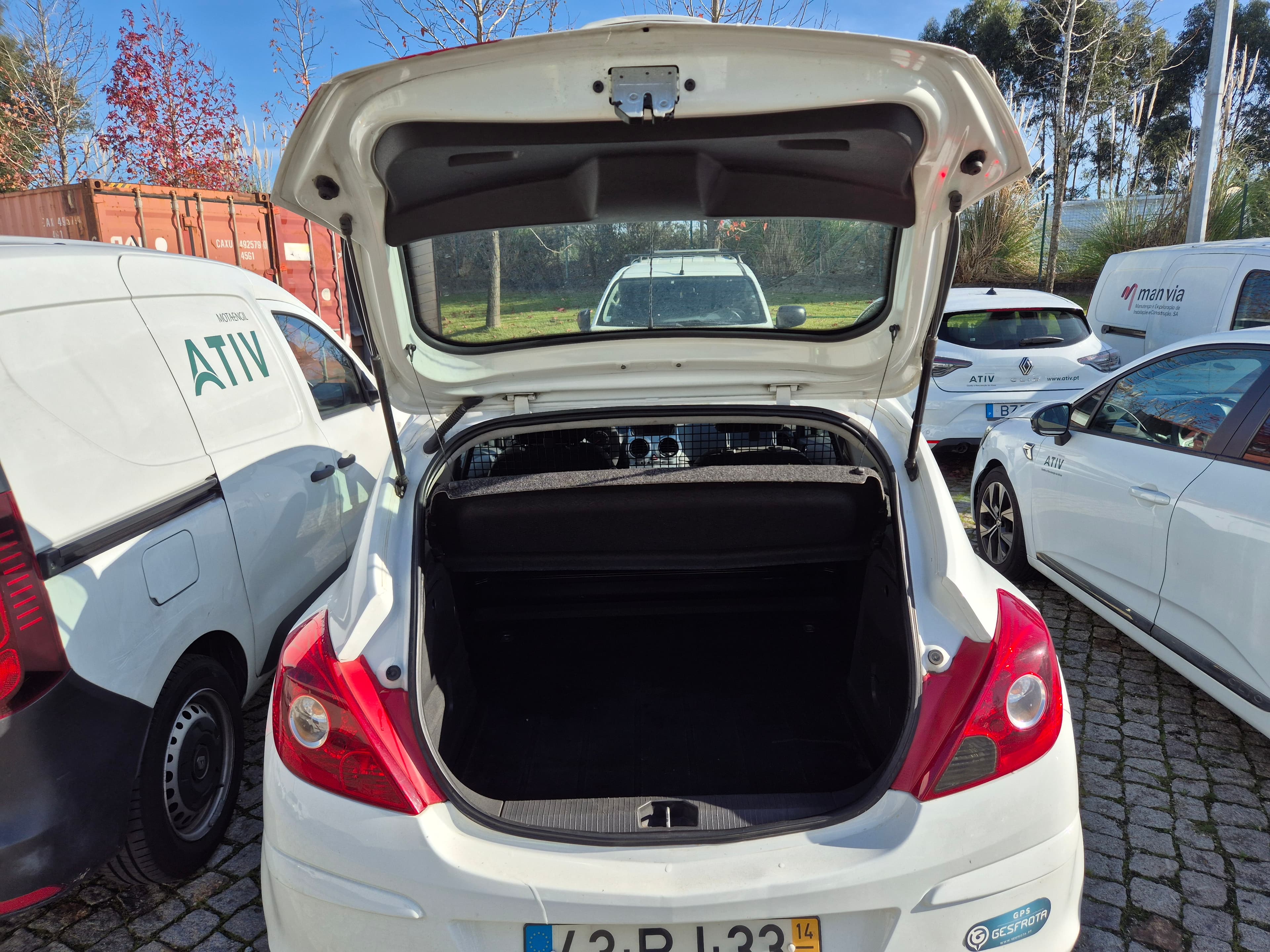 Opel Corsa · Ano 2015 — imagem 7