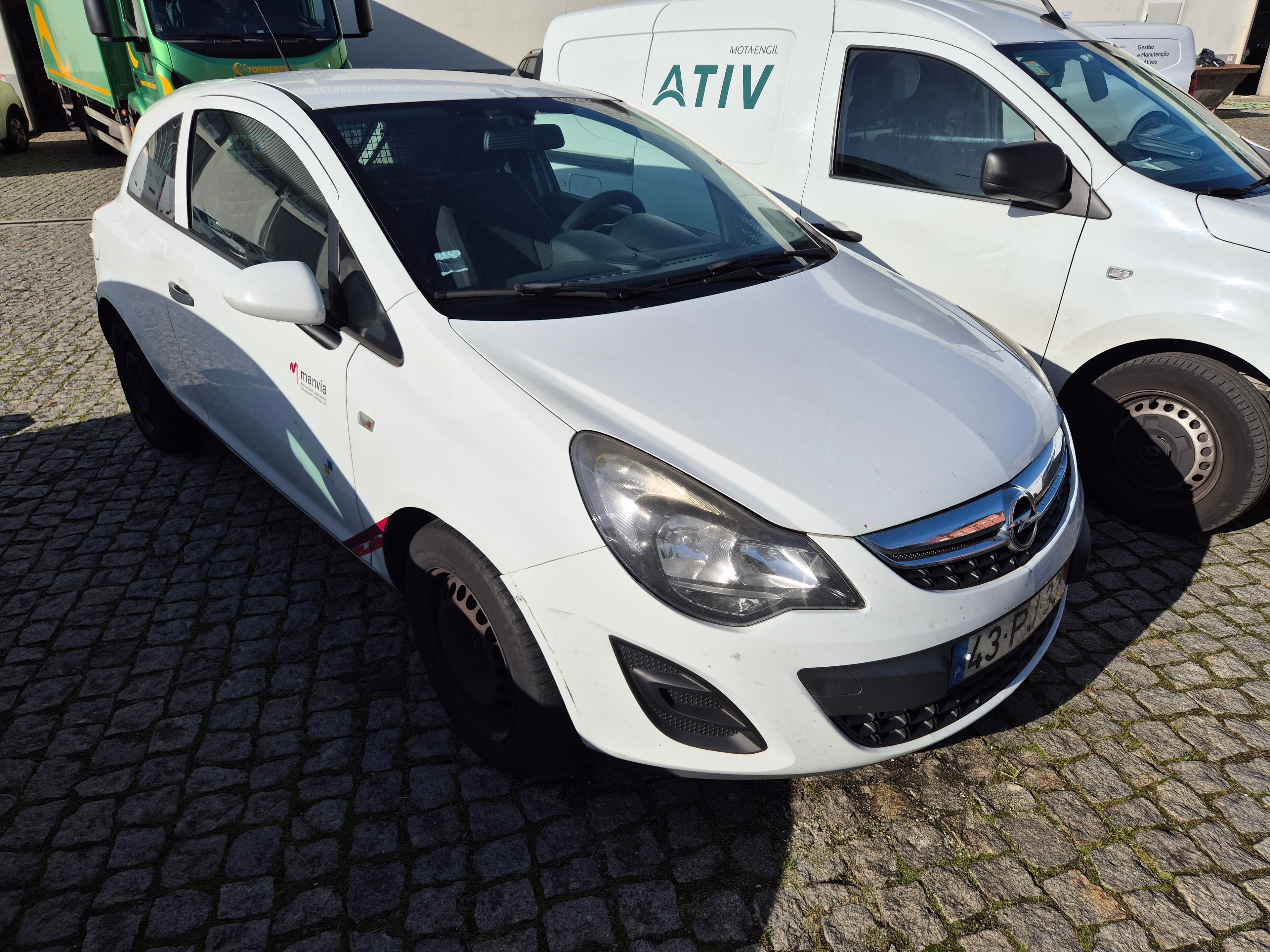 Opel Corsa · Ano 2015 — imagem 3